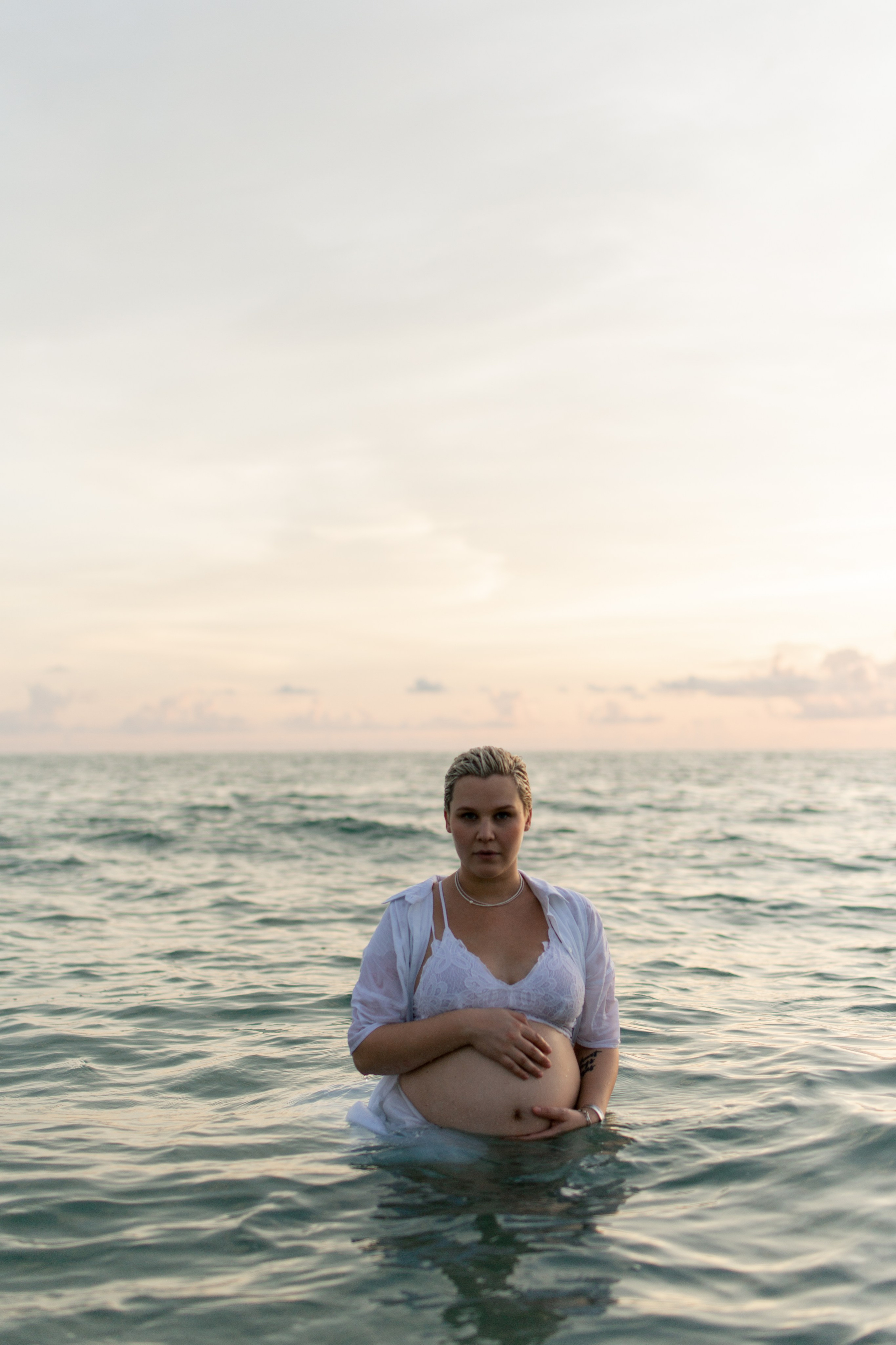 Asya. Ocean. Photographer Vladmir Gladkov