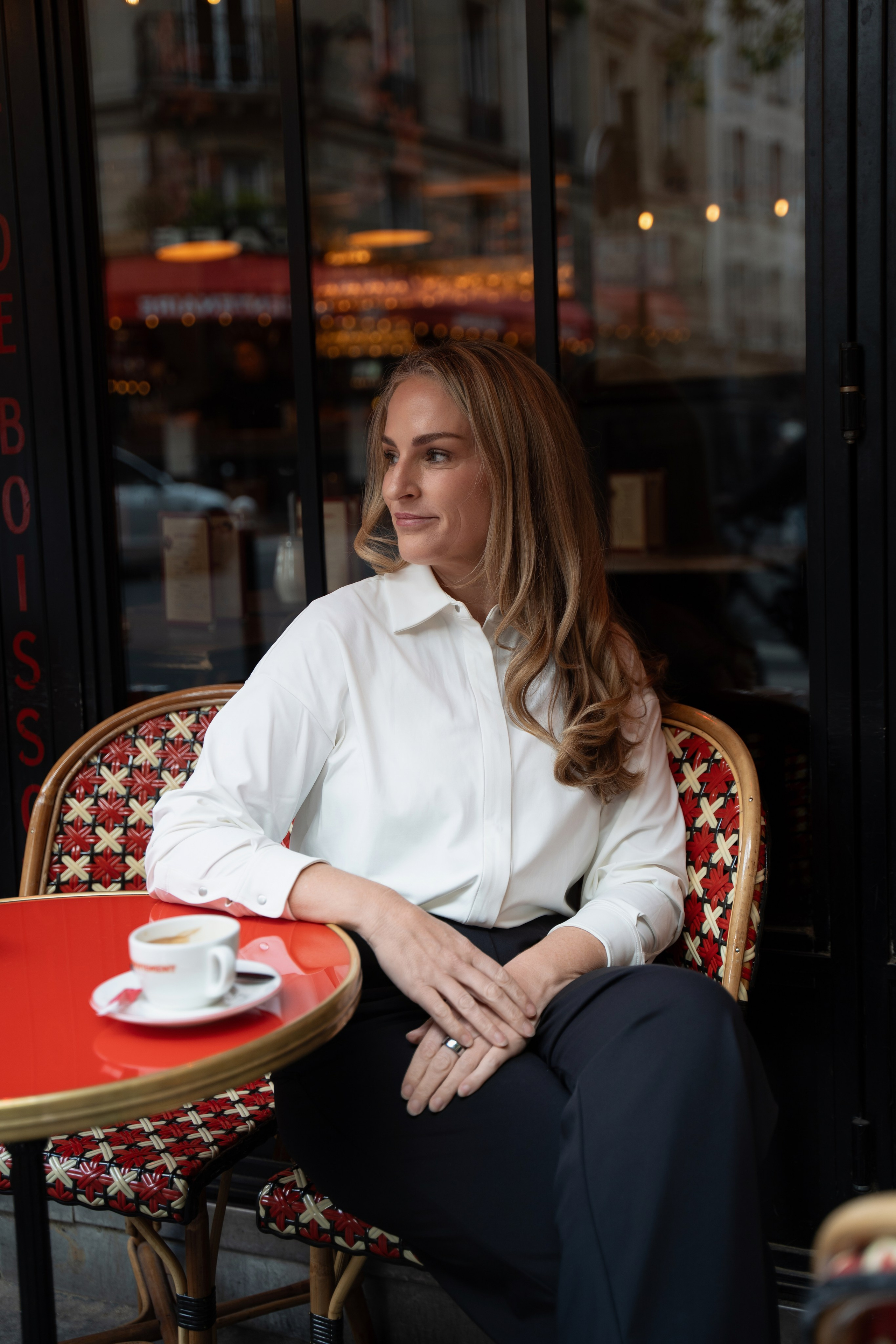 Content Nadia (2.5 hours). Photographer in Paris|Solo and groups, portraits & content, couples photo-shoot in Paris at the best locations