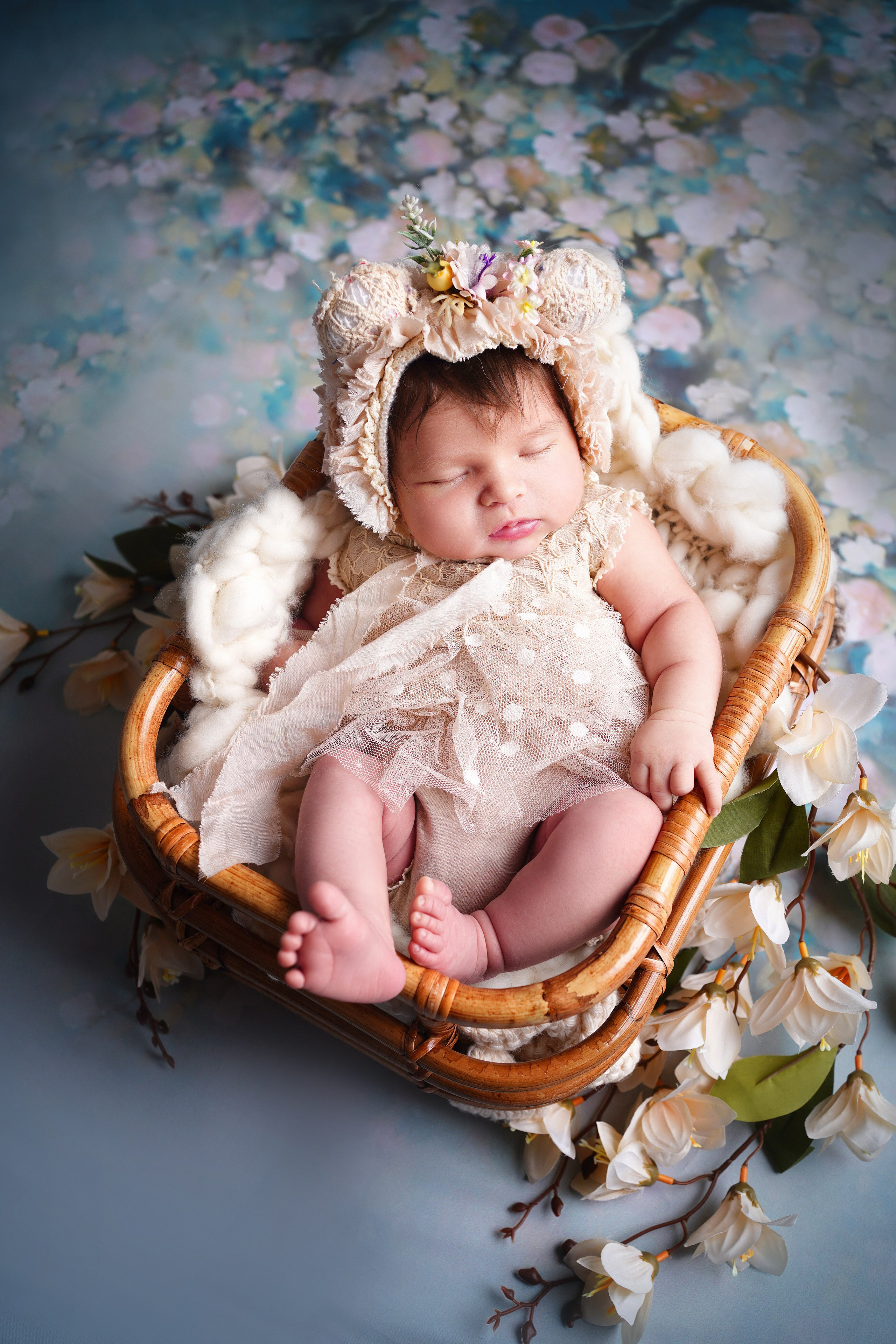 Professionelles Newbornfotoshooting in Augsburg. Neugeborenenfotografin und Retoucher in Augsburg Nastassia Schneider