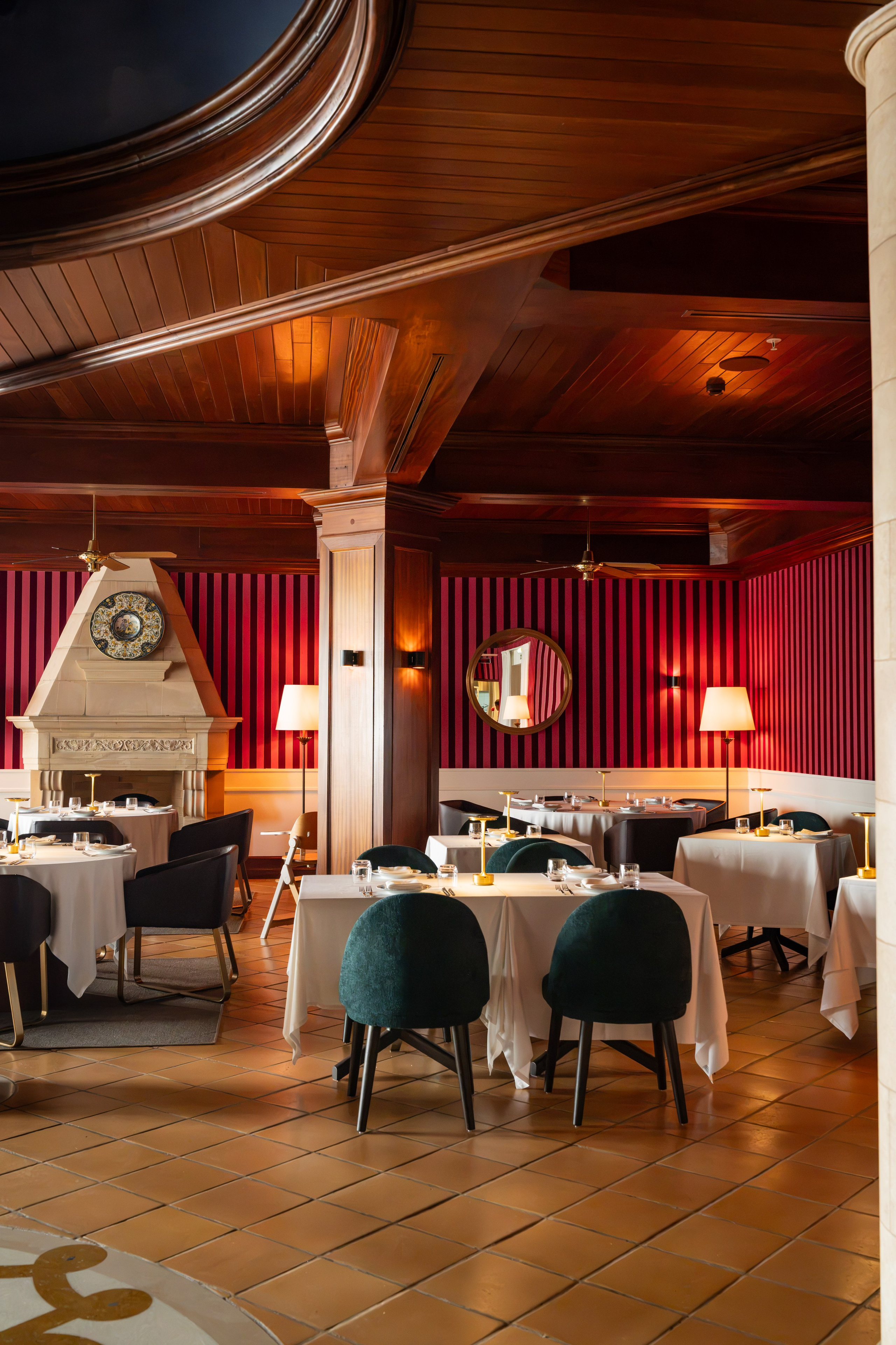 RESTAURANTES — PINE CLIFFS XXL BY OLIVIER. Forma Studios