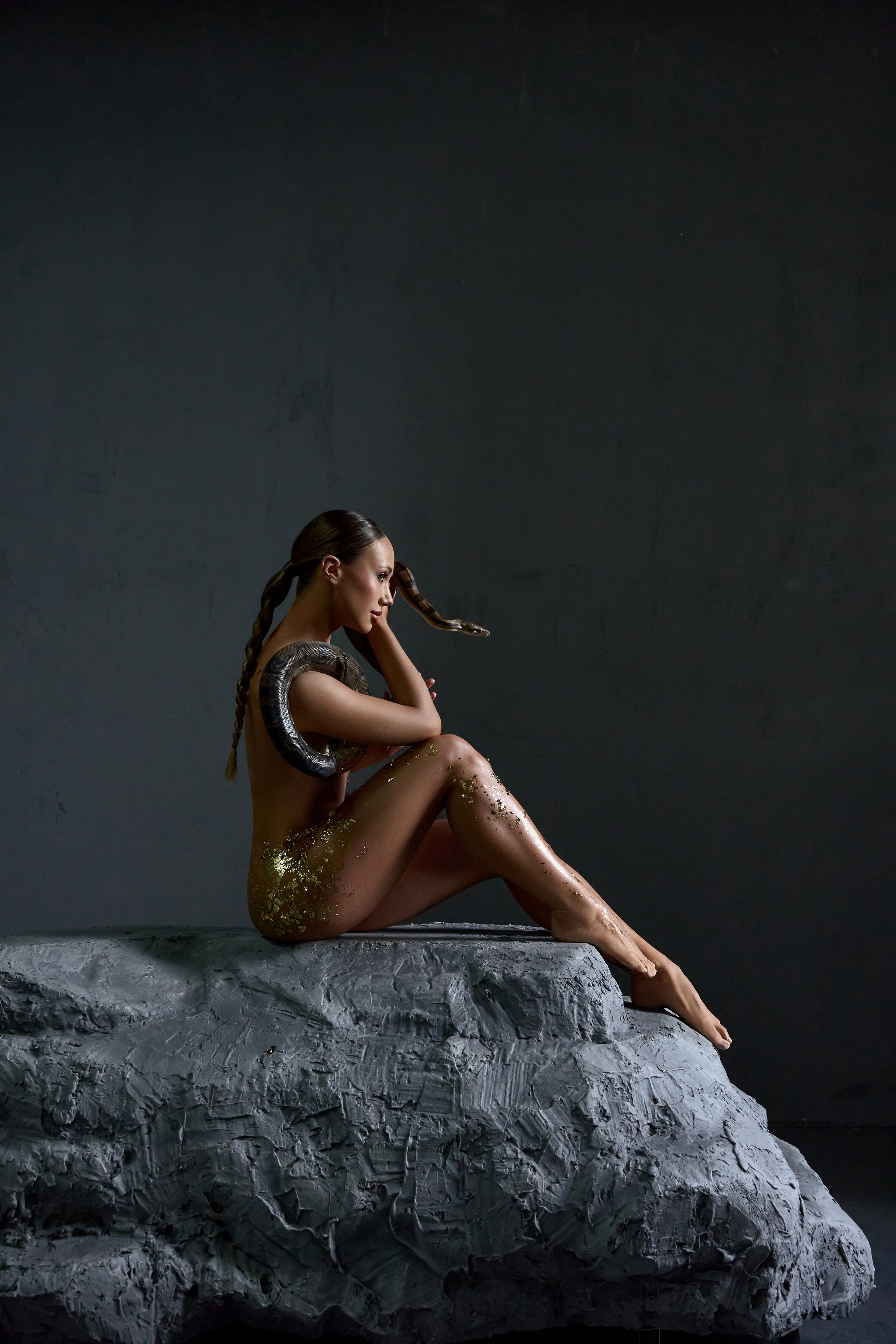 Masha Light Snake Photoshoot at Manhattan Studio Warsaw. Roman Volkov 🐍 Snake Father Warsaw, Poland
