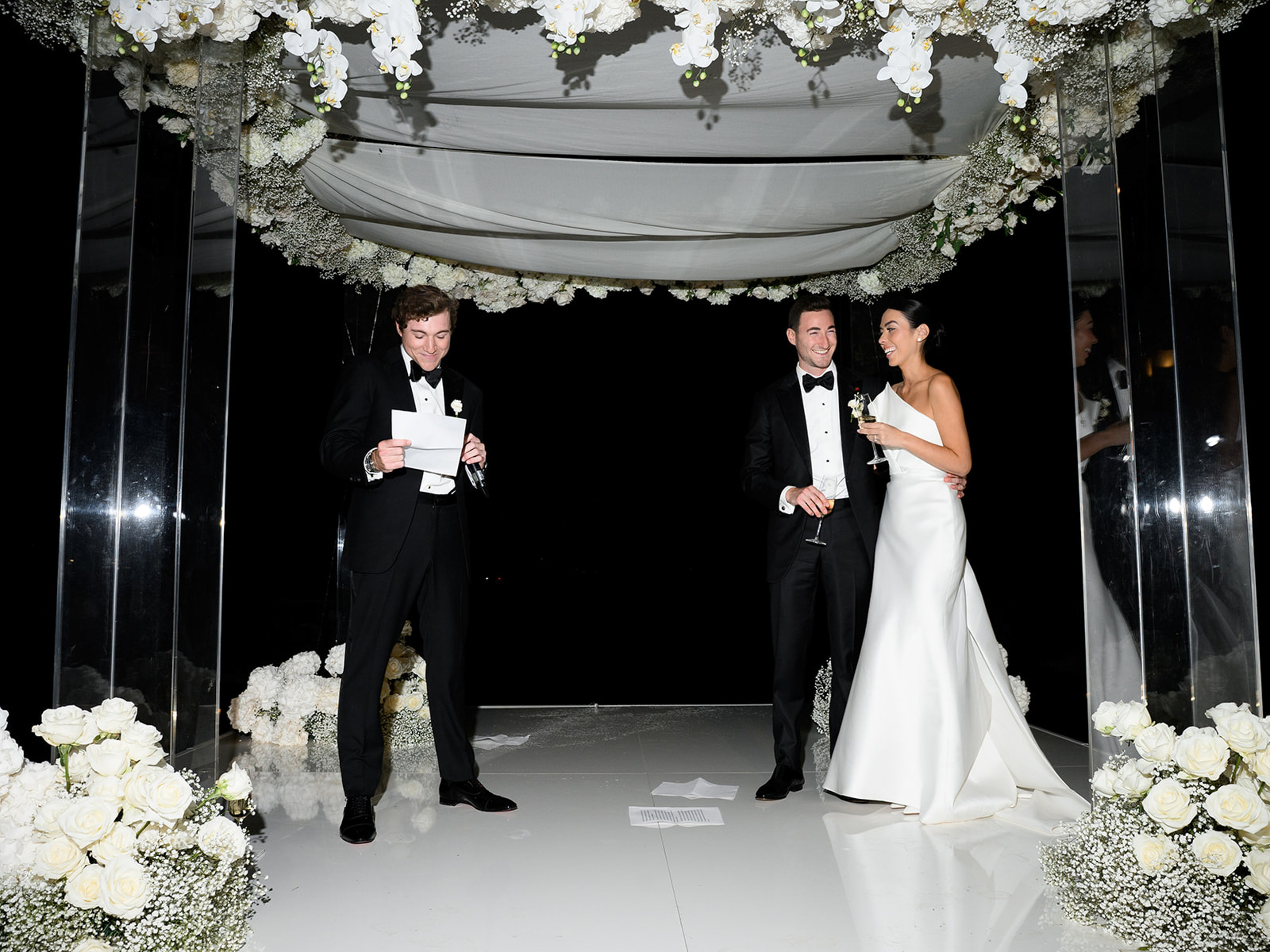 SYDNEY & REED. Bakasphoto wedding and lifestyle photography Latvia and Worldwide