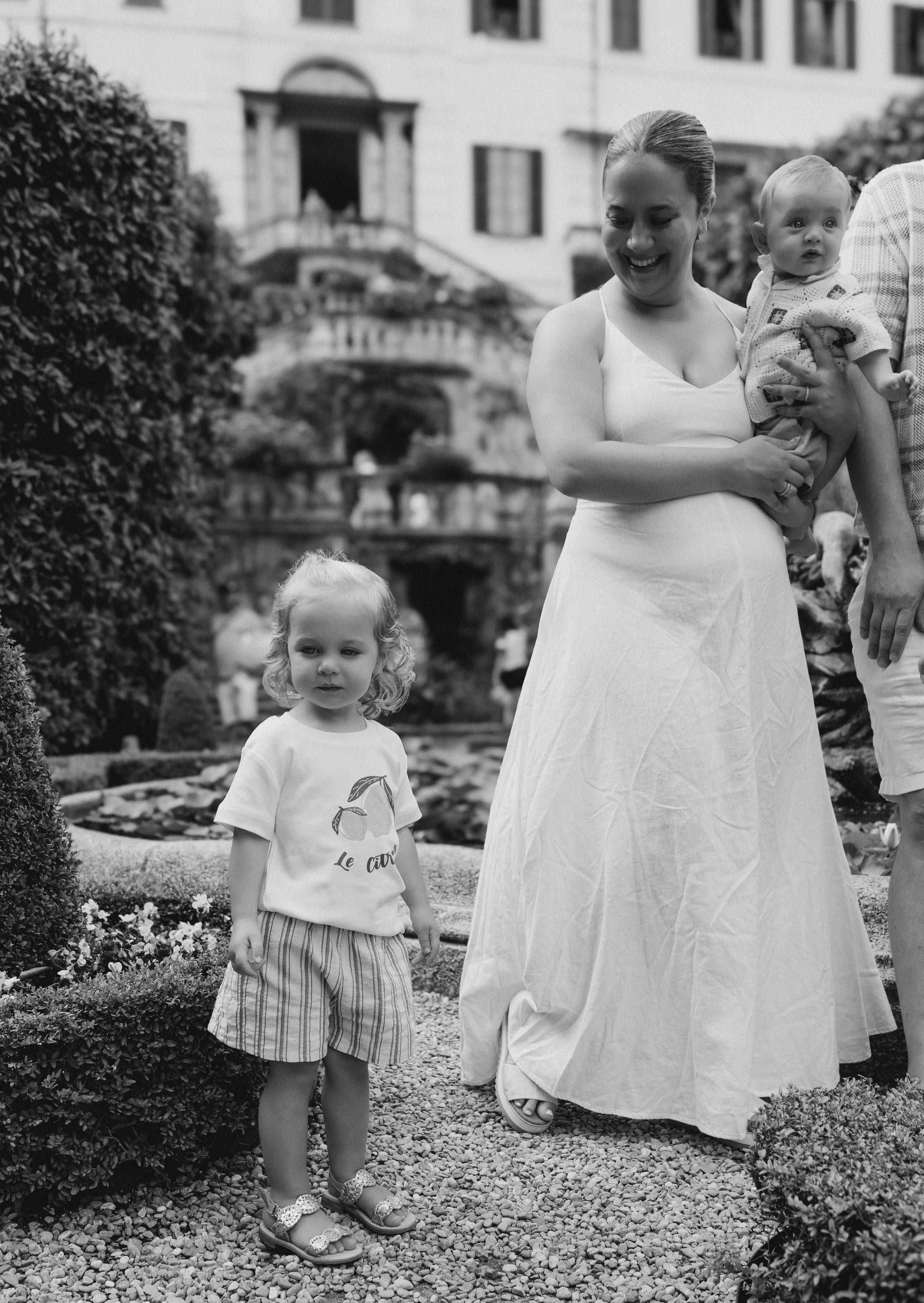 Family moments in Como Lake. PHOTOGRAPHER IN ITALY