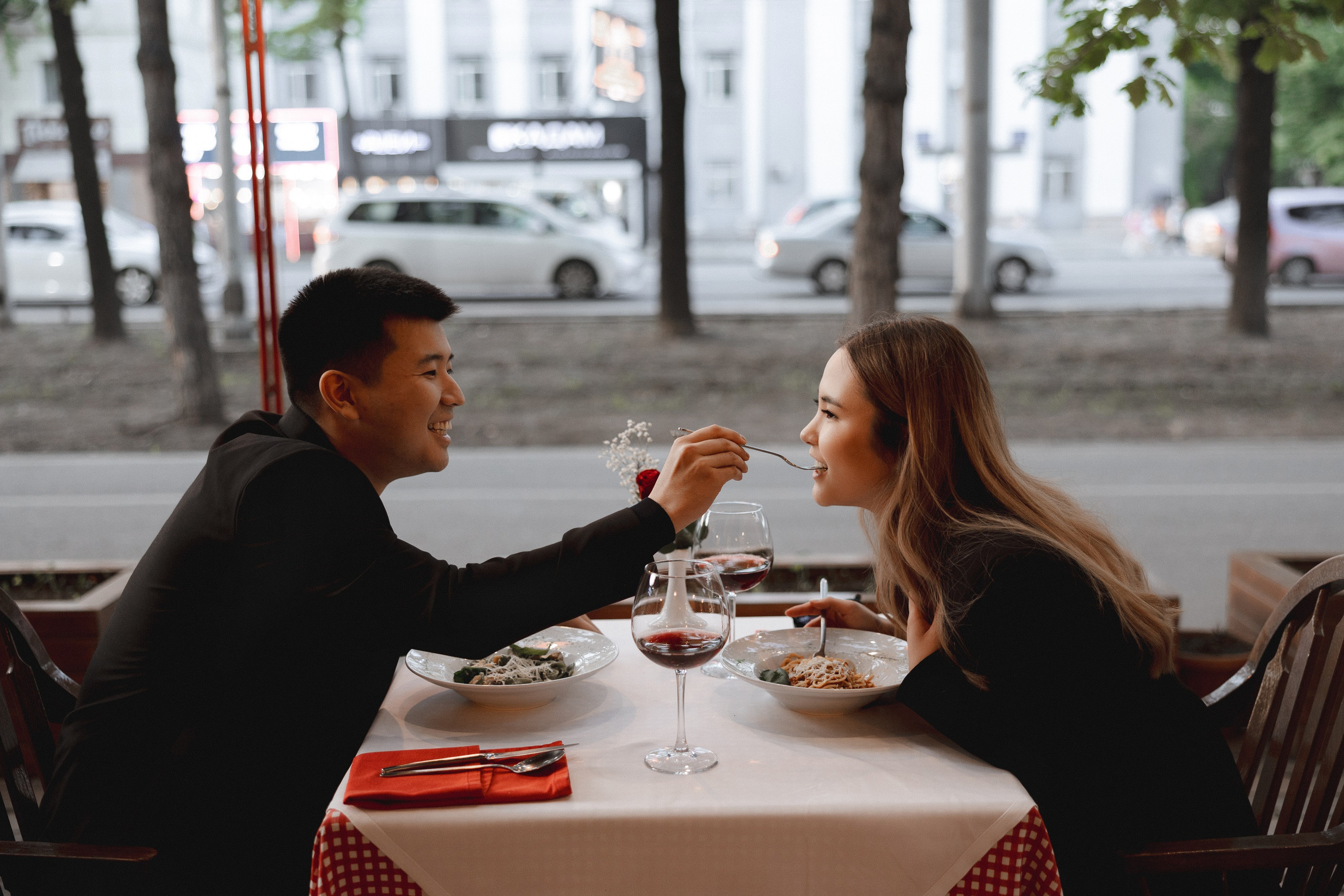 Медер и Айжан. Азимжан Нуритдинходжаев — свадебный фотограф