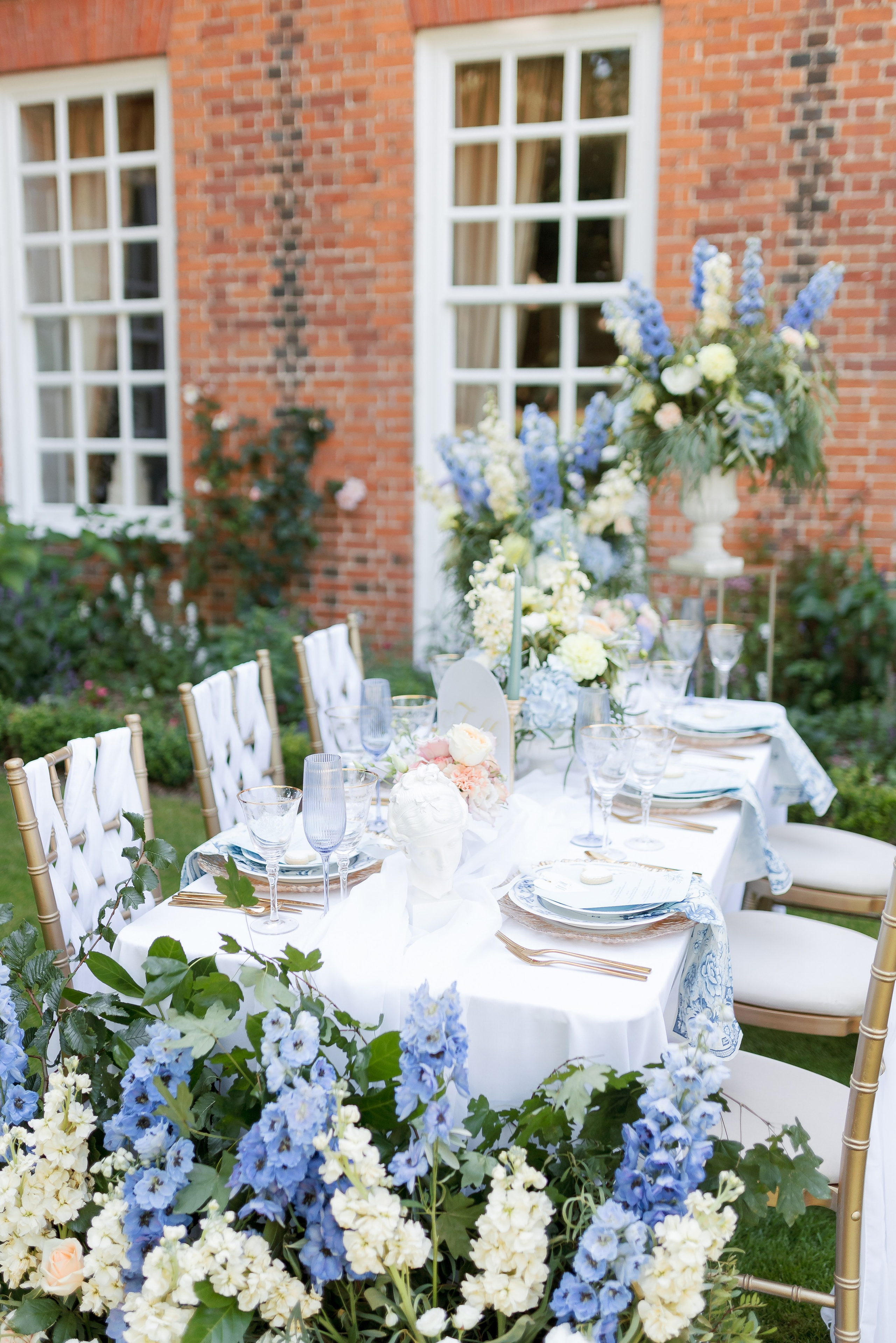 Regal Romance | Editorial Photoshoot at Gosfield Hall, London Estat. YES I DO PRODUCTION — Wedding photography&videography