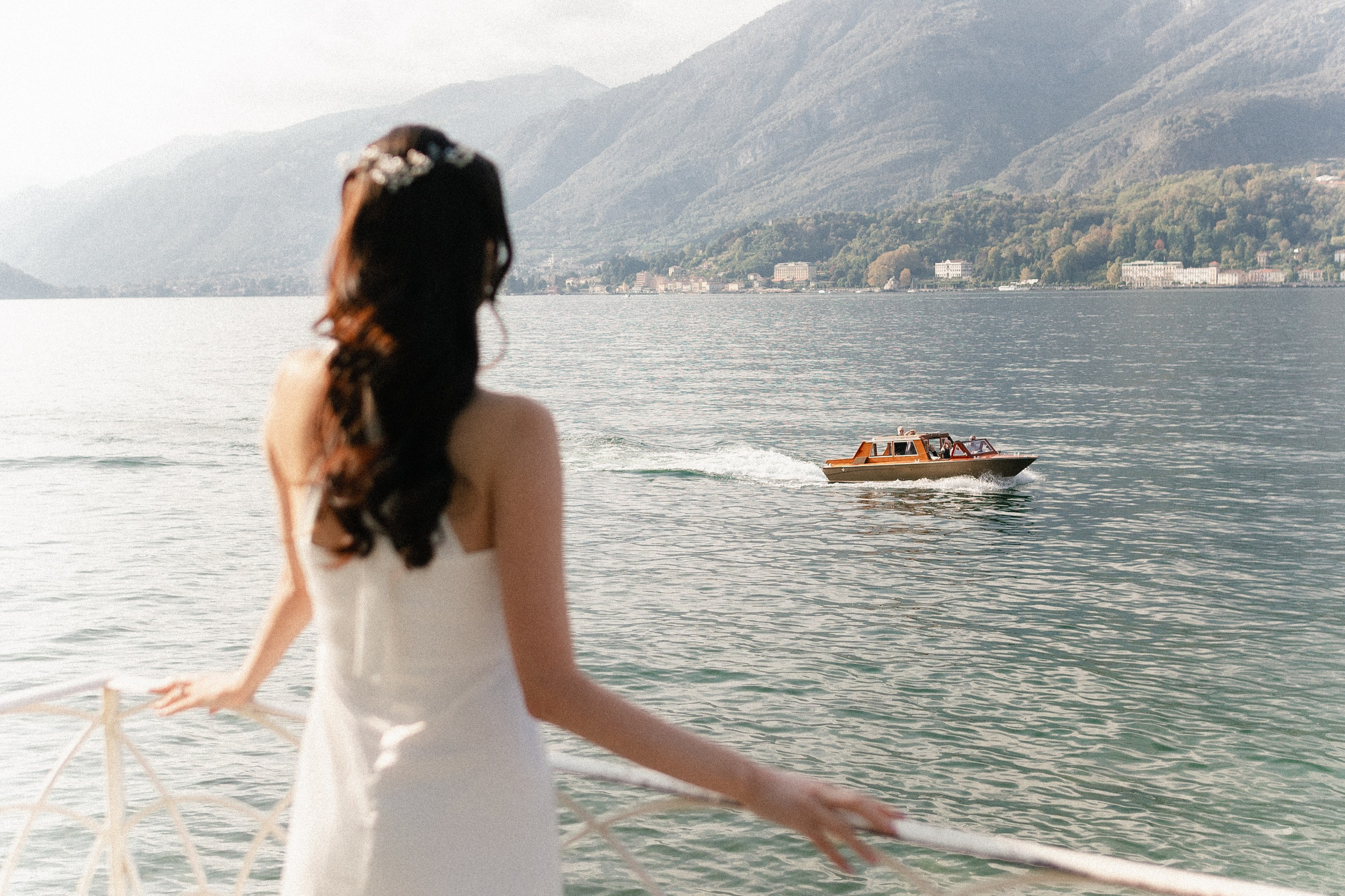 Elopement on Lake Como — Intimate Wedding Photography by Anna Linnik. Photographer in Italy Anna Linnik