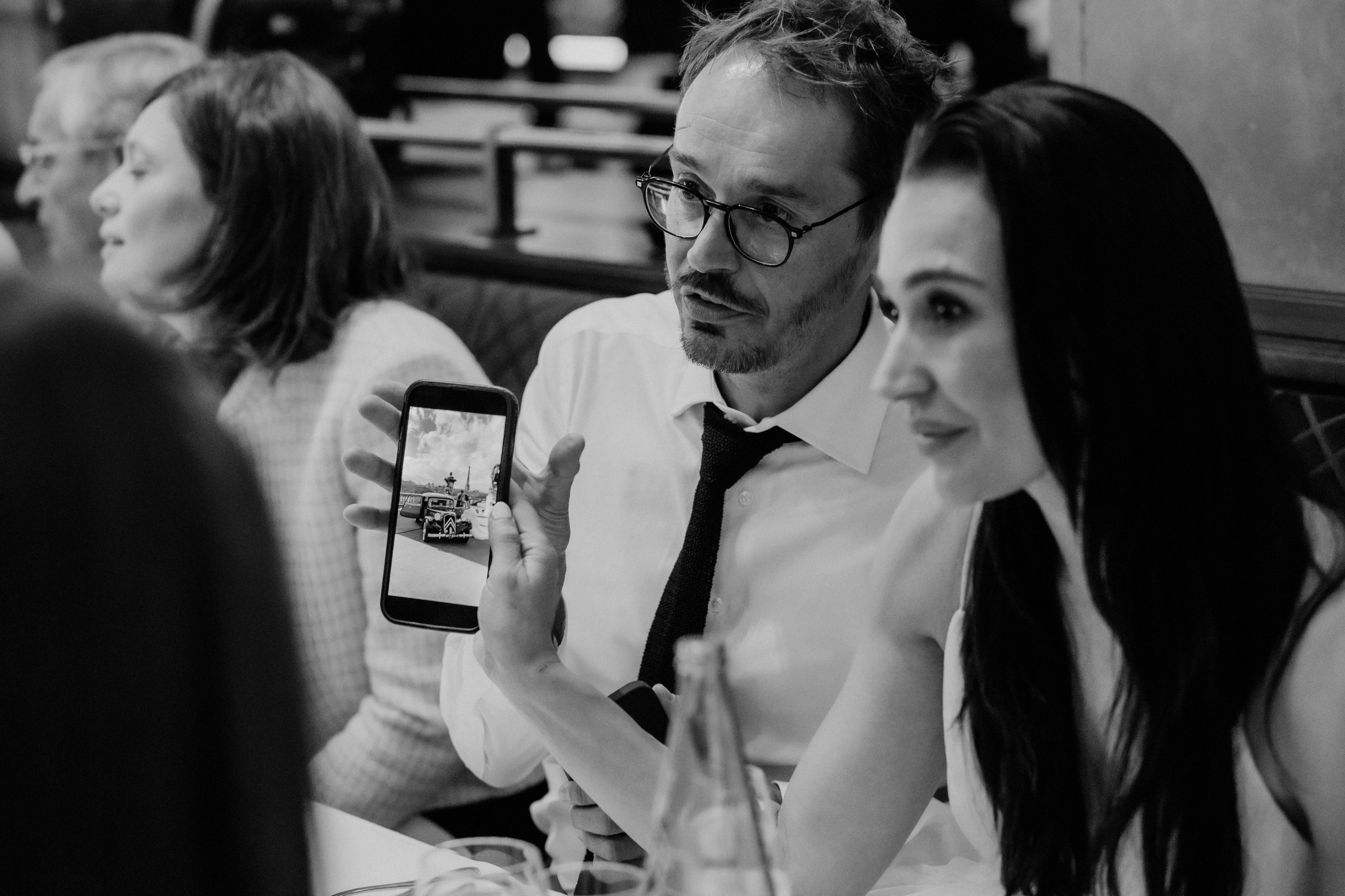 Suzi & Alex | Paris Wedding with a Vintage Car. Paris Wedding Photographer