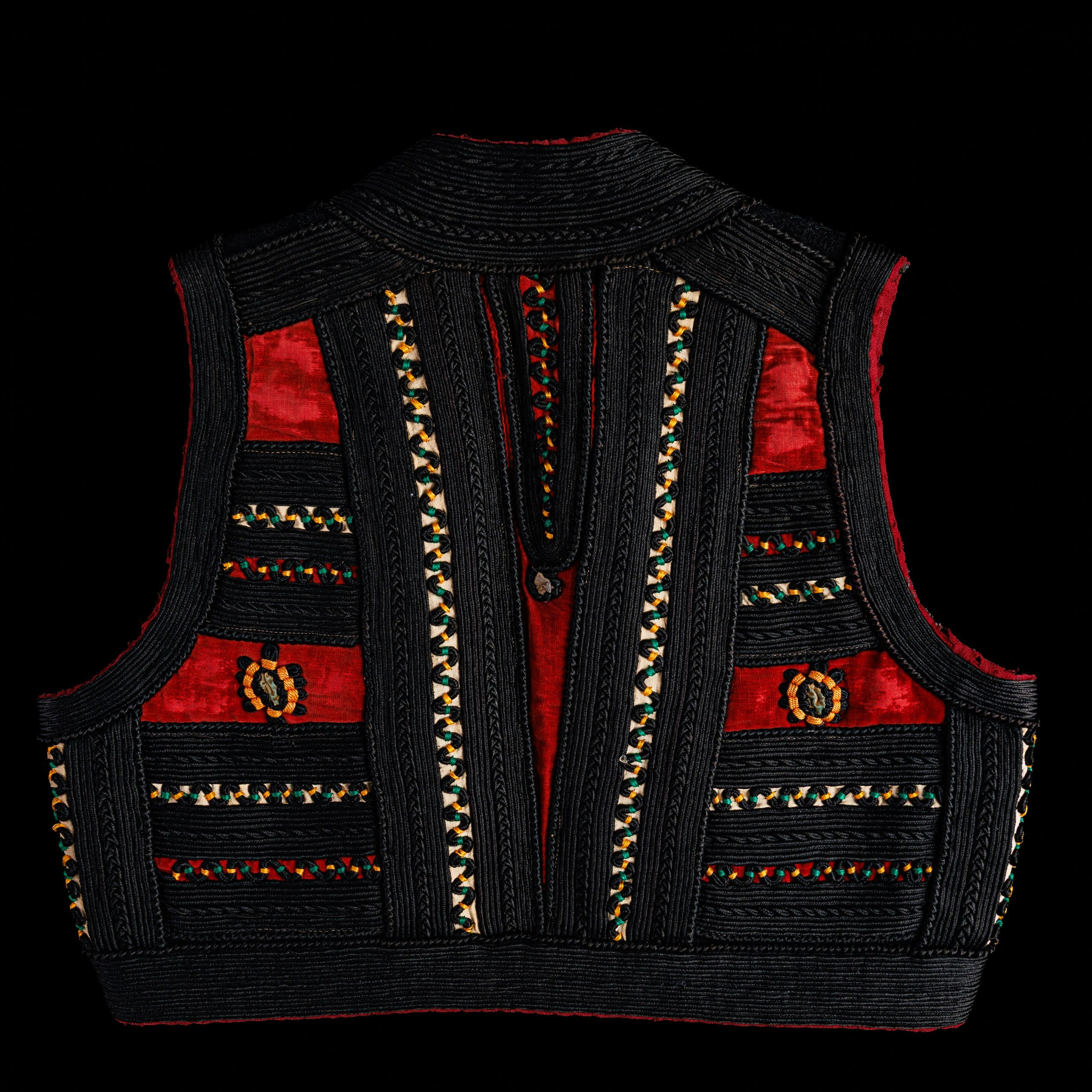 KUD Baščaršija — Bogatstvo različitosti. Namir Čomaga — fotograf iz Sarajeva, portreti, tradicija i kultura u fokusu objektiva