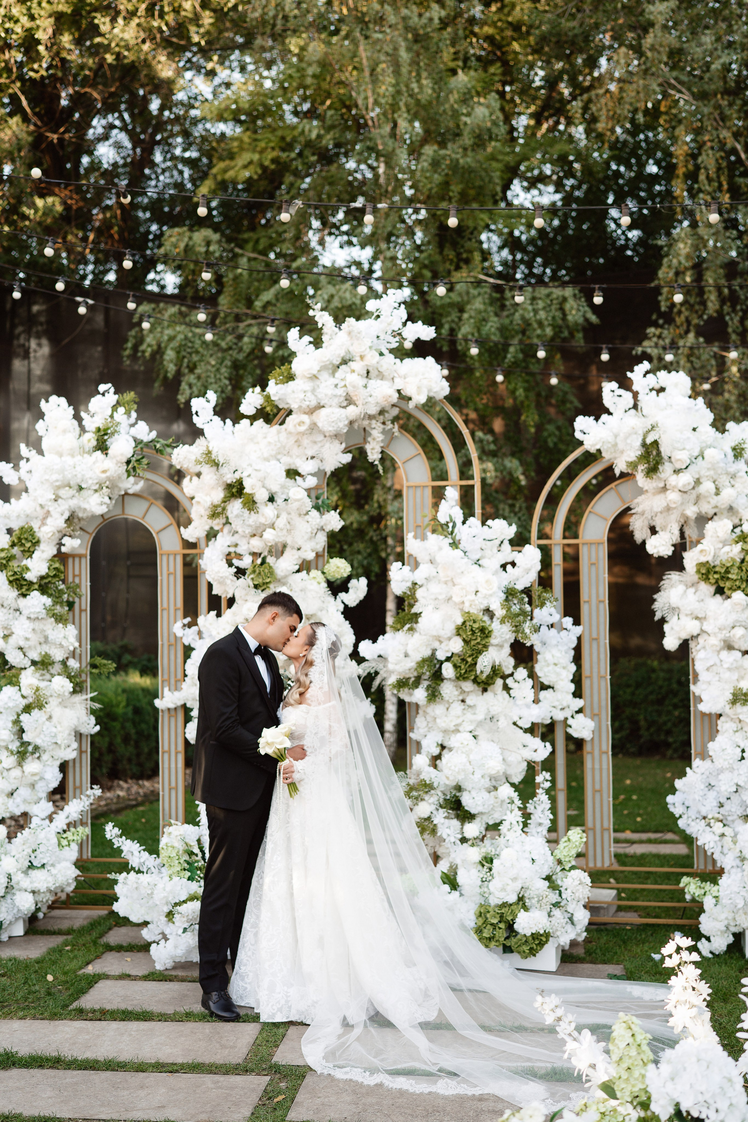 Vasile & Sanda. Home