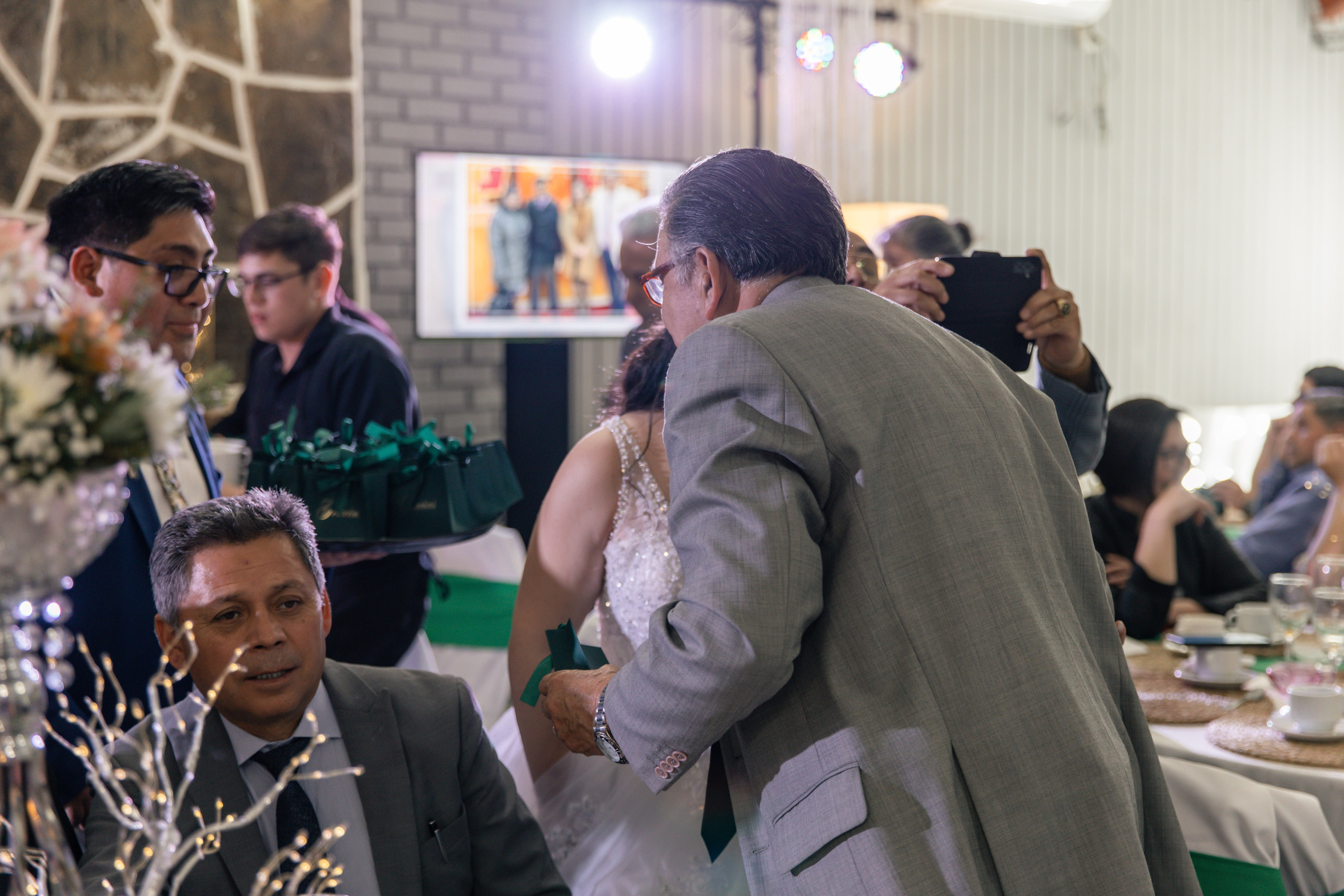 Johana y Edgar. Dinka & Emilio - El arte de preservar lo que no se repite