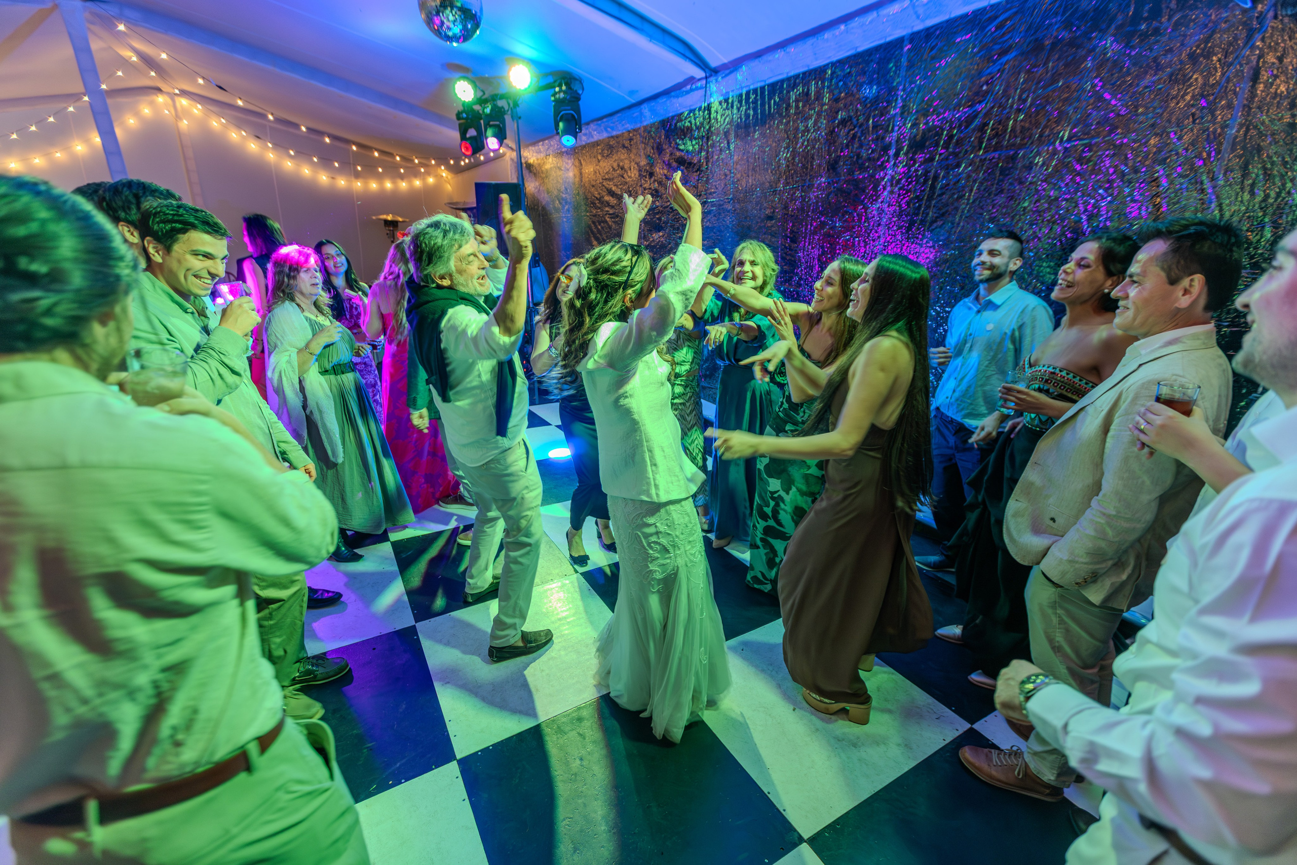 Javiera y Diego. Dinka & Emilio - El arte de preservar lo que no se repite