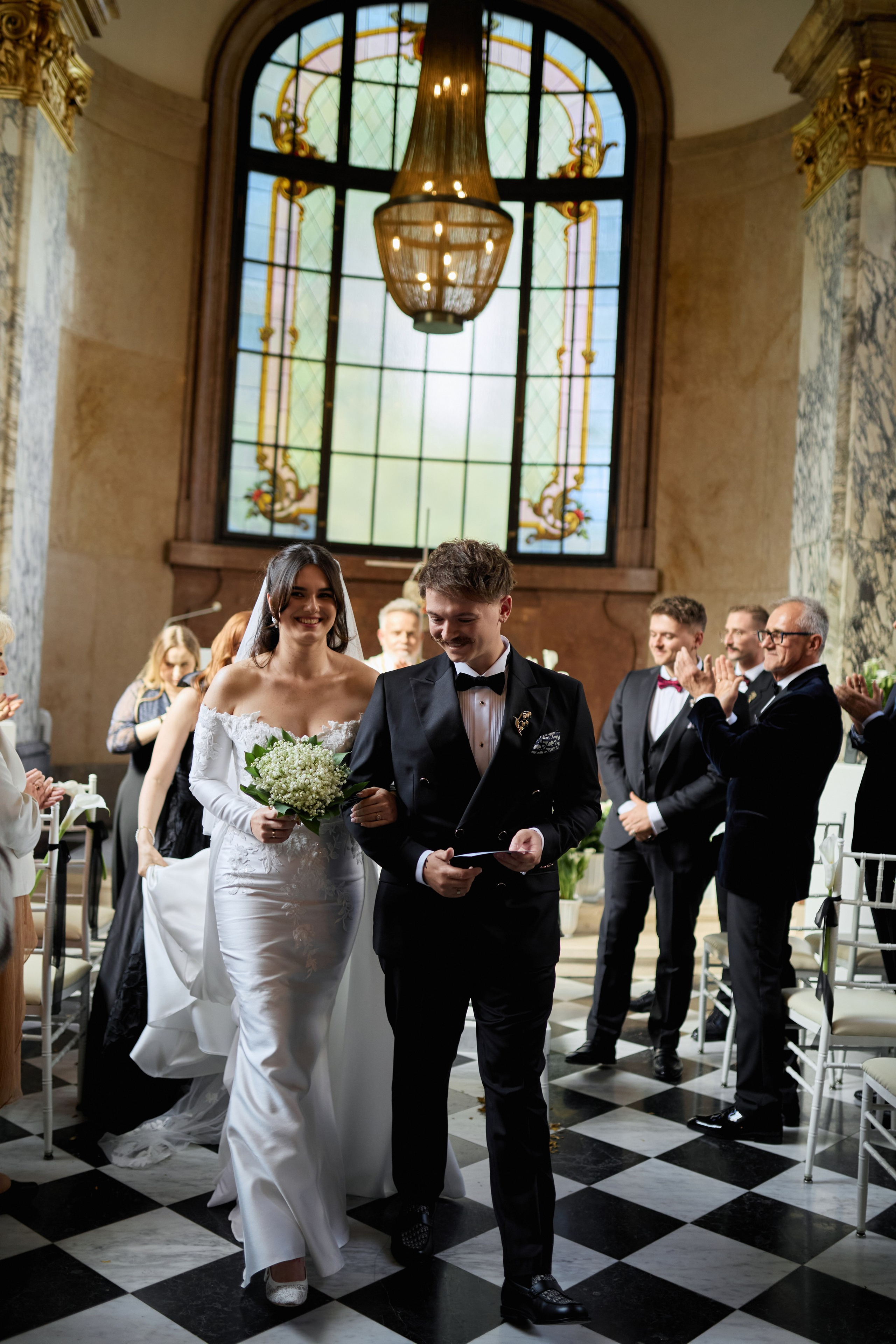 Wiktoria & Kacper. Pałac Goetz. Fotograf ślubny i rodzinny w Krakowie Yana Klymova