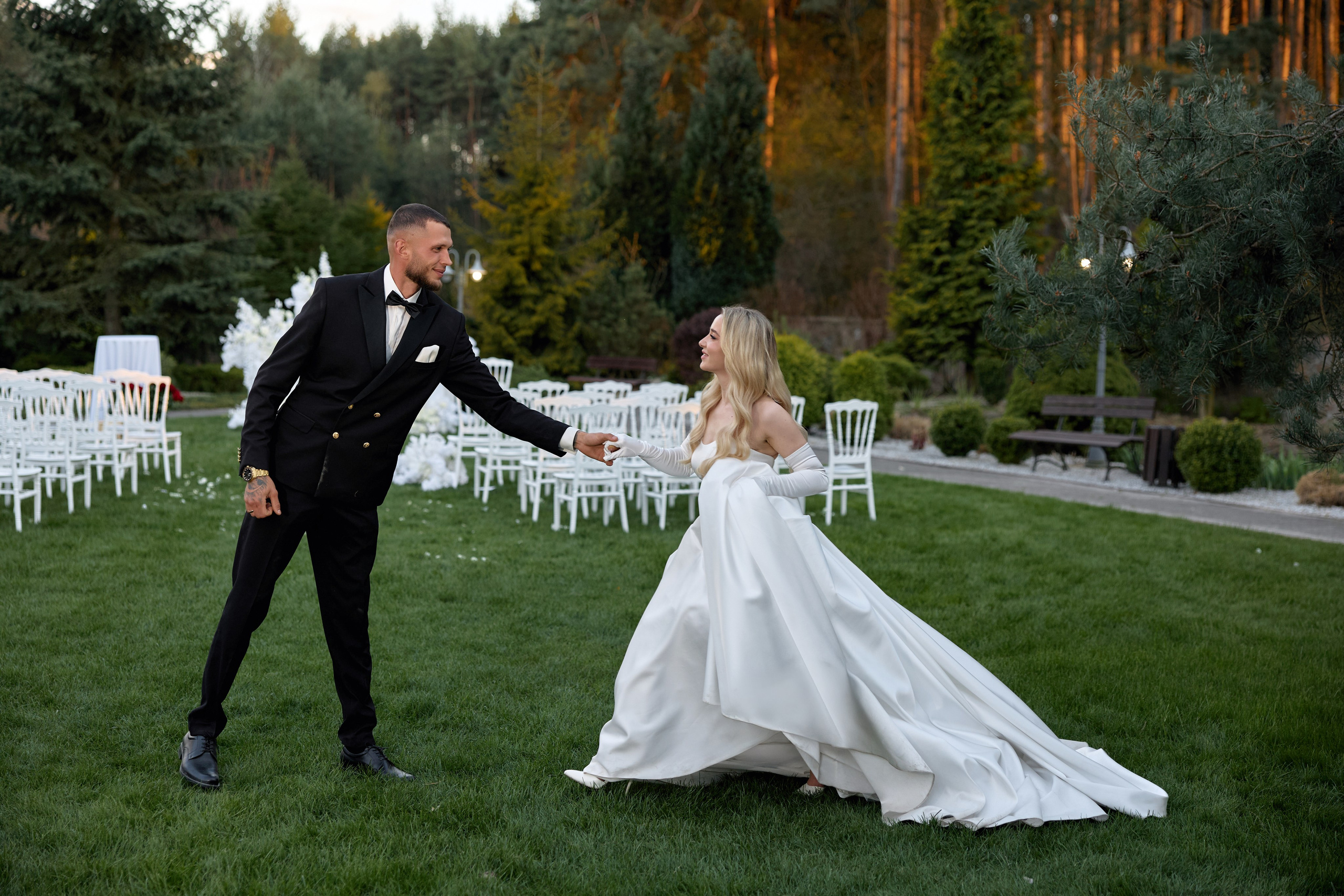Natalia & Roman. Dworek przy lesie. Fotograf ślubny i rodzinny w Krakowie Yana Klymova