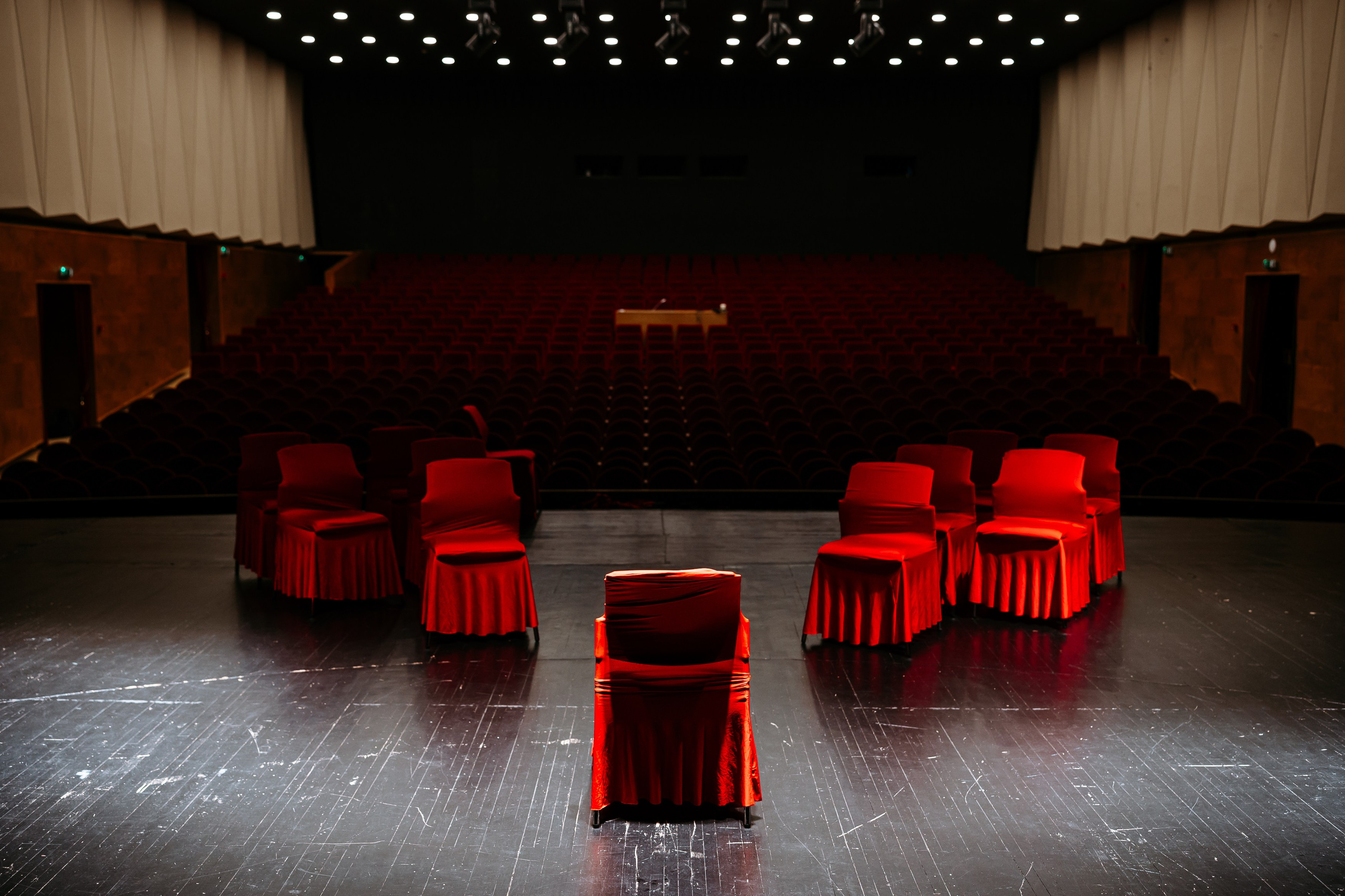 Garbo Teater „12 стульев“. Jelizaveta Gross - reportaaži- ja portreefotograaf Narvas