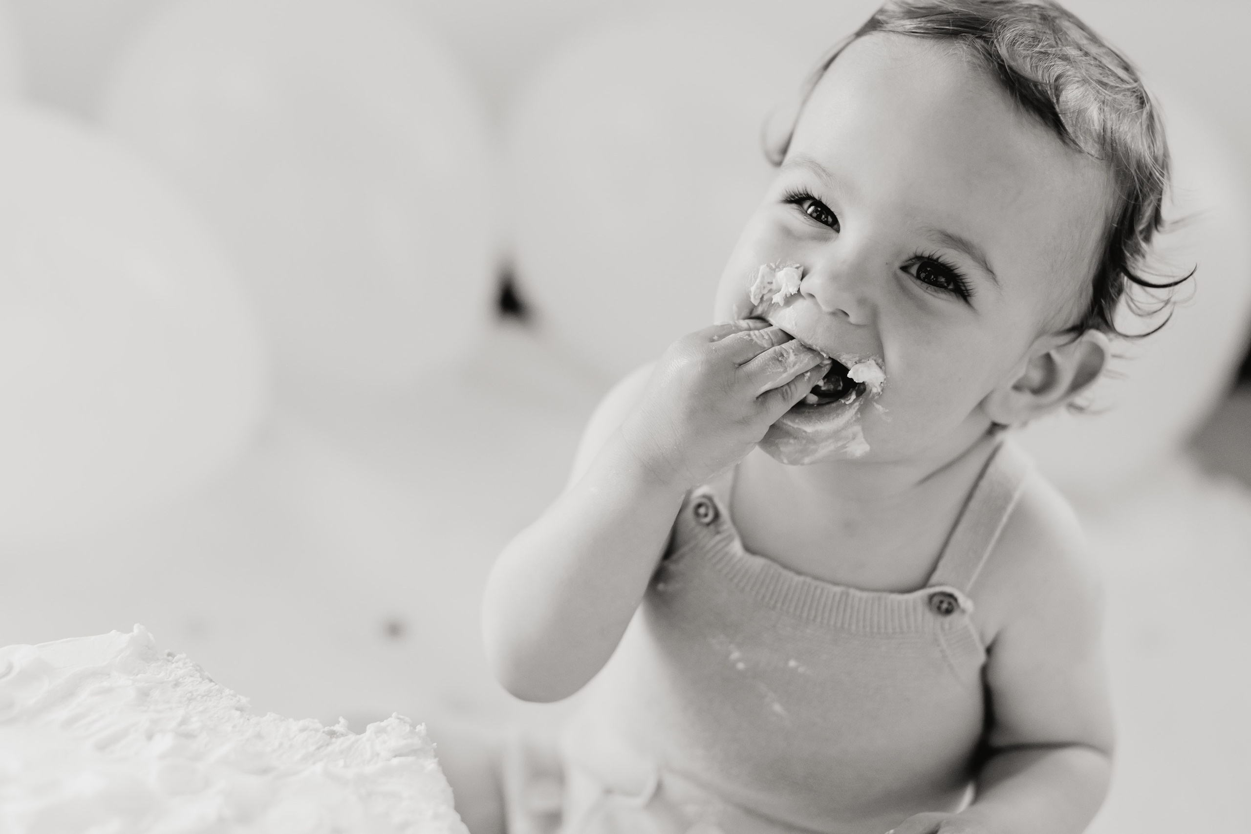 Cake Smash Session. Family and children photographer in Belgrade Milja Ciric