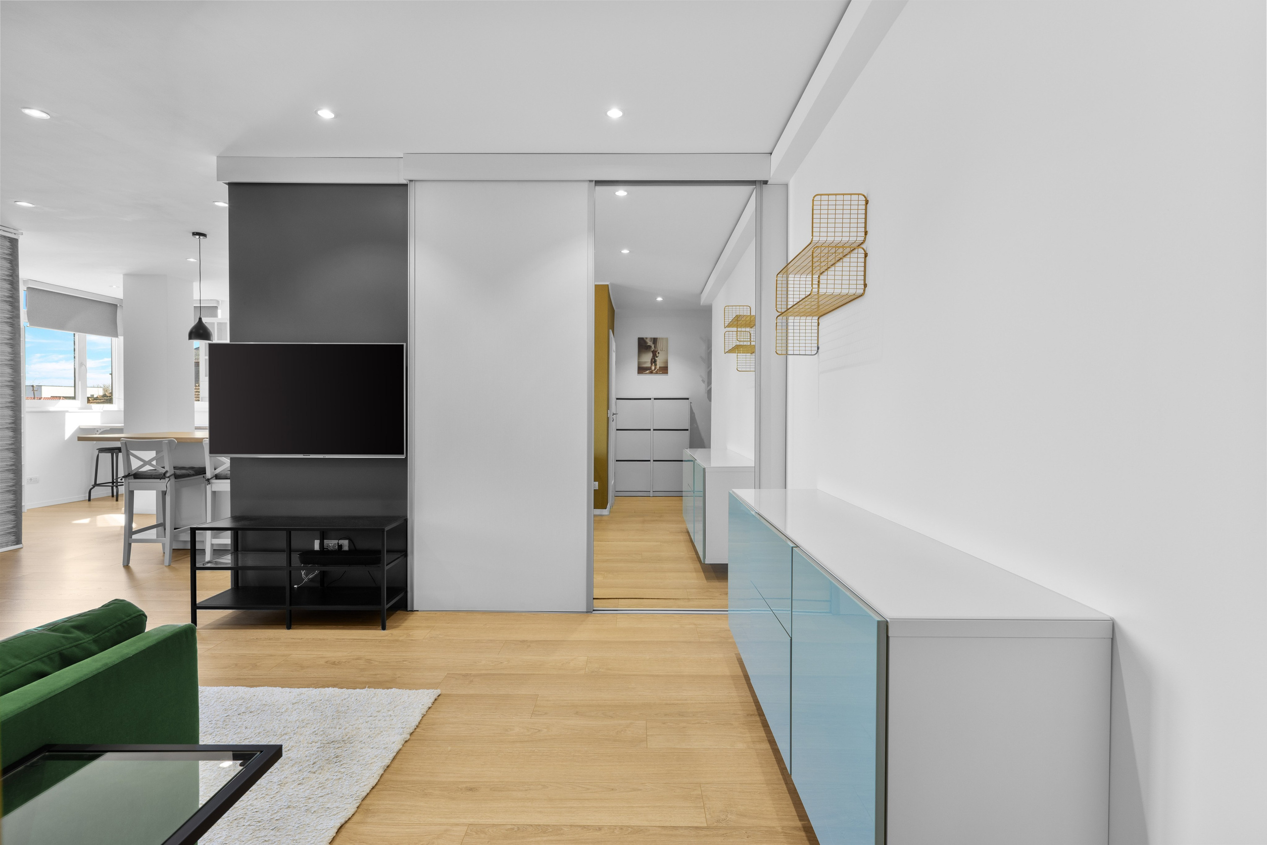 INTERIOR - REALESTATE. Samuel Ciobanu