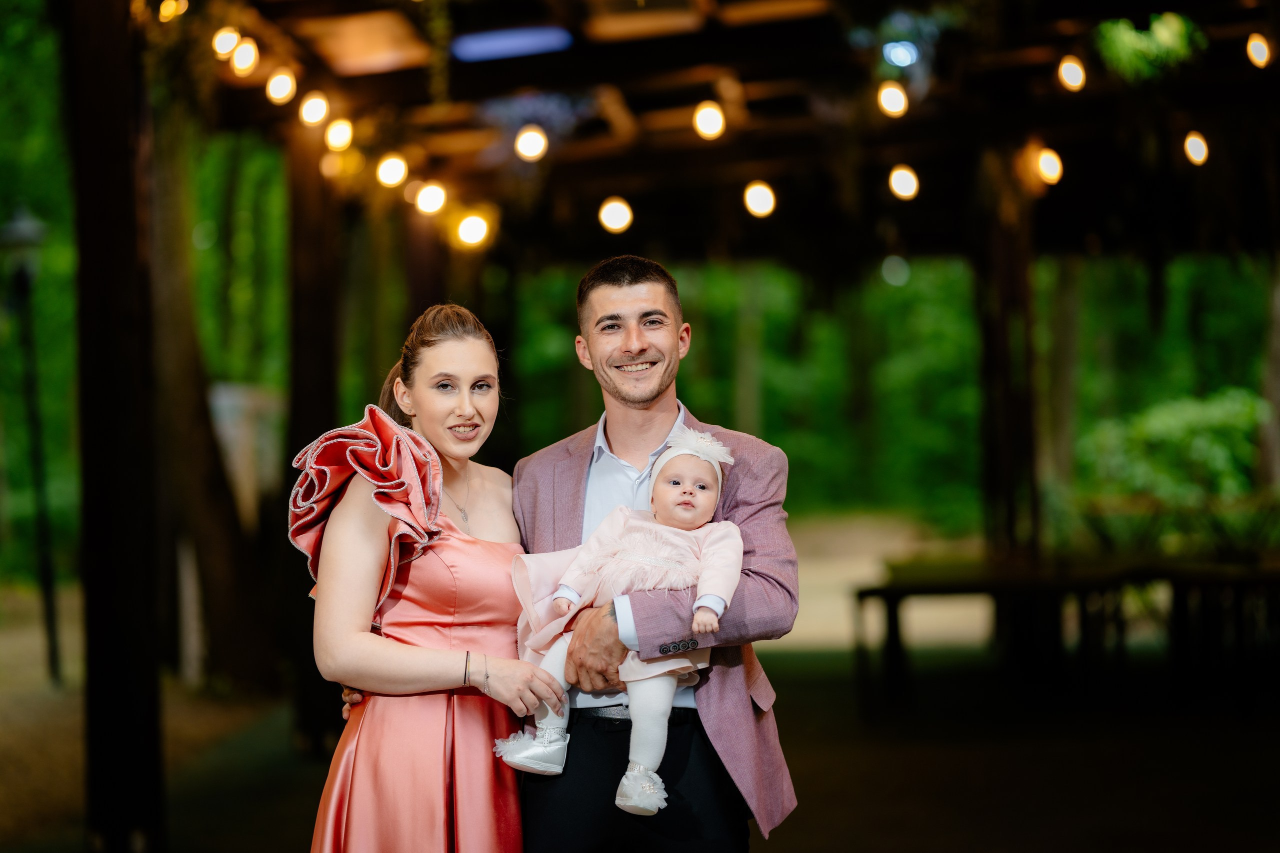 fotograf botez Miruna Parascheva, fotografie botez Botoșani, fotograf Alin Chirilă, amintiri botez, fotografii botez, botez Miruna Parascheva, fotograf copii, fotografie botez în Botoșani-alt="botez Miruna Parascheva, fotografie botez Alin Chirilă, amintiri botez, fotografii emoționante botez Botoșani"-- fotografii-botez-bebelus- amintiri-botez-micuț- moment-sfânt-crestinare- fotografie-emotionanta-botez- detalii-botez-bebelusi- parinti-fericiti-la-botez- fotograf-botez-profesionist- botez-in-biserica-ortodoxa- micuț-botezat-cu-emoție- zâmbete-și-lacrimi-la-botez- bebeluș-la-cristelniță- decor-botez-colorat- botez-cu-dragoste-și-credință- emotie-pura-la-botez- fotograf-botez-botosani- botez-iasi-suceava-fotograf- amintiri-nepretuite-botez