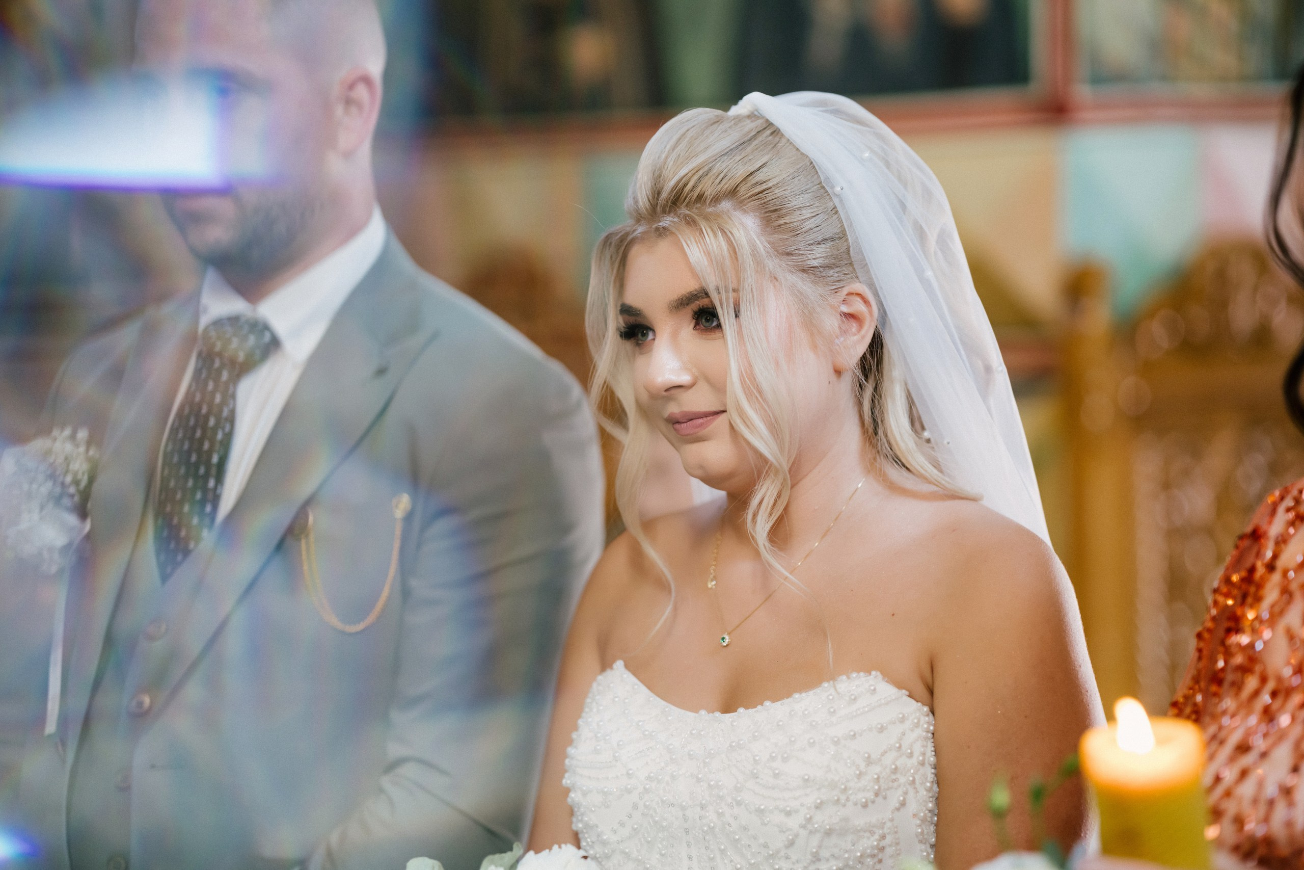 - mireasă Lavinia pregătire casa părintească Hârlău- mire Mihai pregătire Flămânzi cavalerii de onoare- fotograf nuntă Casa Jorovlea- ședință foto miri Mihai și Lavinia- nuntă elegantă Casa Jorovlea- fotografie de nuntă naturală România- domnișoare de onoare pregătire mireasă- emoții nuntă biserică- dansul mirilor Casa Jorovlea* fotograf profesionist nuntă Botoșani Iași* fotografie documentară de nuntă- familie și prieteni la nuntă- nași Mihai și Nicoleta nuntă- portret mireasă în lumină naturală- petrecere nuntă Casa Jorovlea- Nuntă Mihai și Lavinia – momente emoționante din ziua nunții, pregătirile mirilor în Hârlău și Flămânzi, ceremonia religioasă și ședința foto realizată de  AlinoFotoStudio -  Mireasa Lavinia în timpul pregătirilor la Hârlău-  Mihai pregătit de cavalerii de onoare în Flămânzi - Ceremonia religioasă a mirilor Mihai și Lavinia-Ședință foto romantică de nuntă Mihai și Lavinia - Dansul mirilor la petrecerea de nuntă -  fotograf nuntă Iași-  fotograf nuntă Botoșani- wedding photography Romania- AlinoFotoStudio - AlinoFotoStudio - Alin Chirilă fotograf - fotograf Botoșani - fotograf Iași - fotograf Hârlău - fotograf Bacău - fotograf Suceava - fotograf București - fotograf Neamț - servicii foto video - fotograf evenimente - fotograf nuntă - fotograf botez - wedding photographer Romania - ședință foto nuntă - fotografie de eveniment - wedding photography - fotografie profesională - fotograf profesionist România- povestitor prin fotografie, servicii foto - video -profesionale