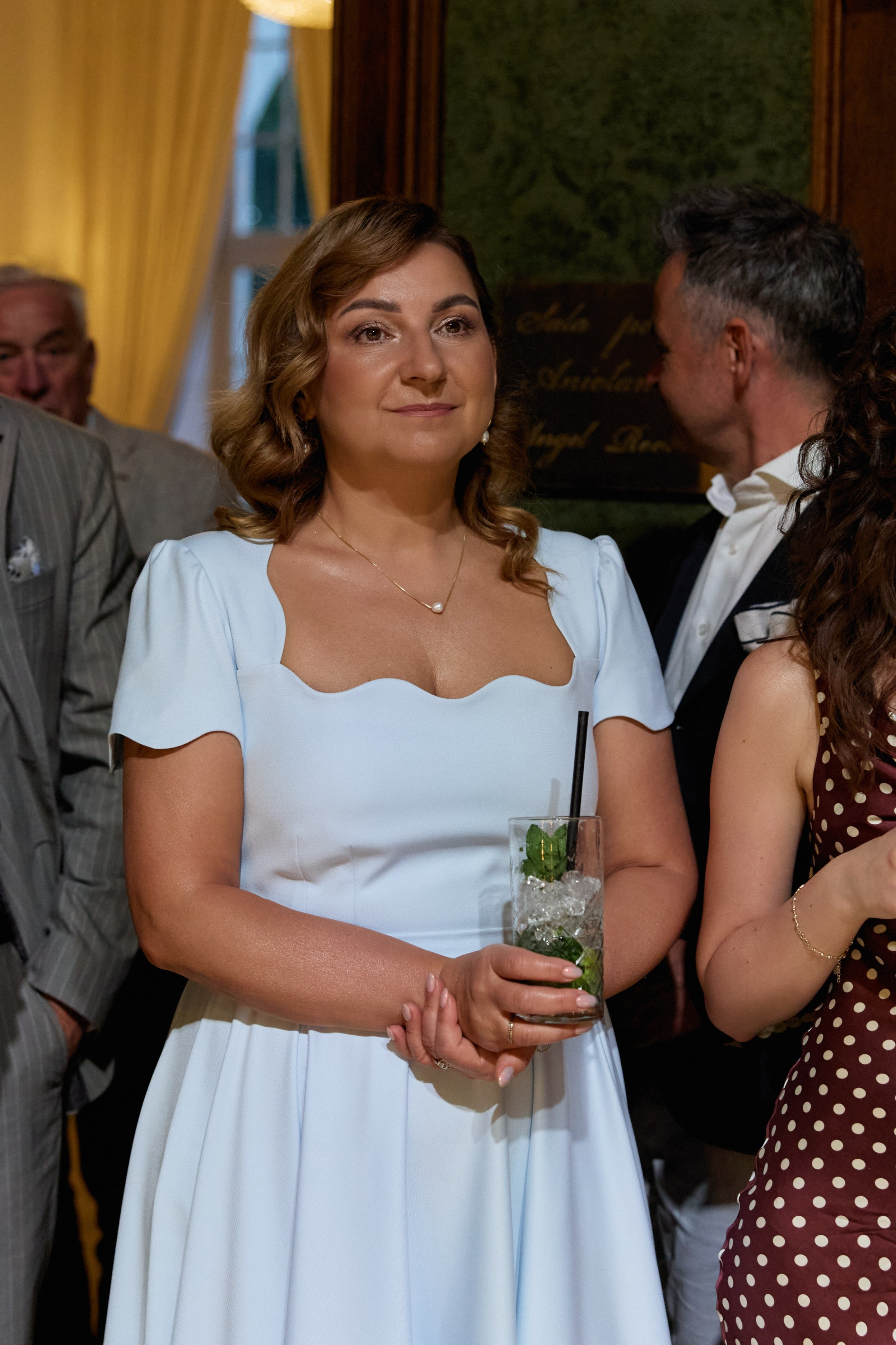 Wiktoria & Kacper. Pałac Goetz. Fotograf ślubny i rodzinny w Krakowie Yana Klymova
