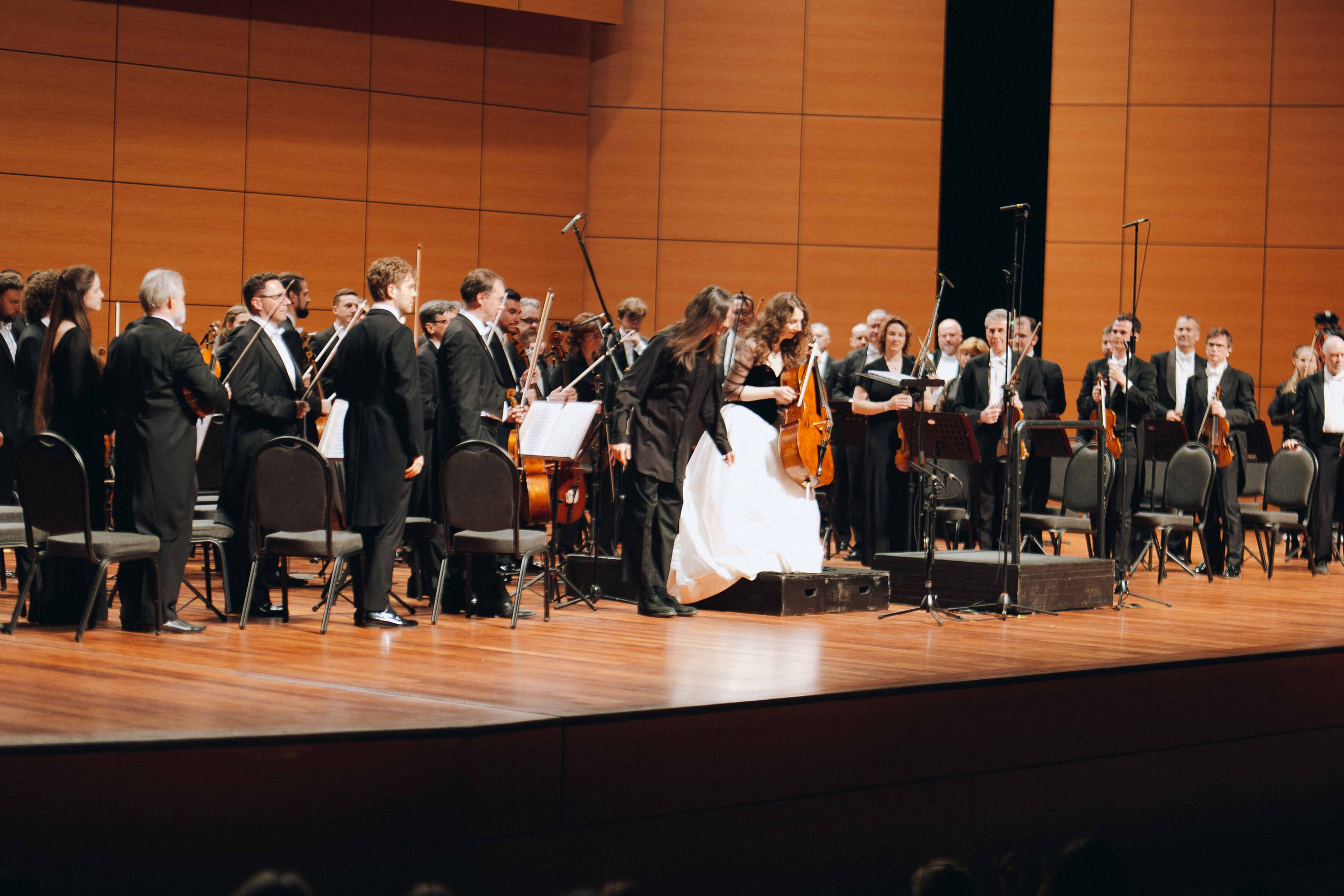 The Tchaikovsky Academic Grand Symphony Orchestra in Istanbul. Wedding&Event photographer Ismail Rzayev in Baku