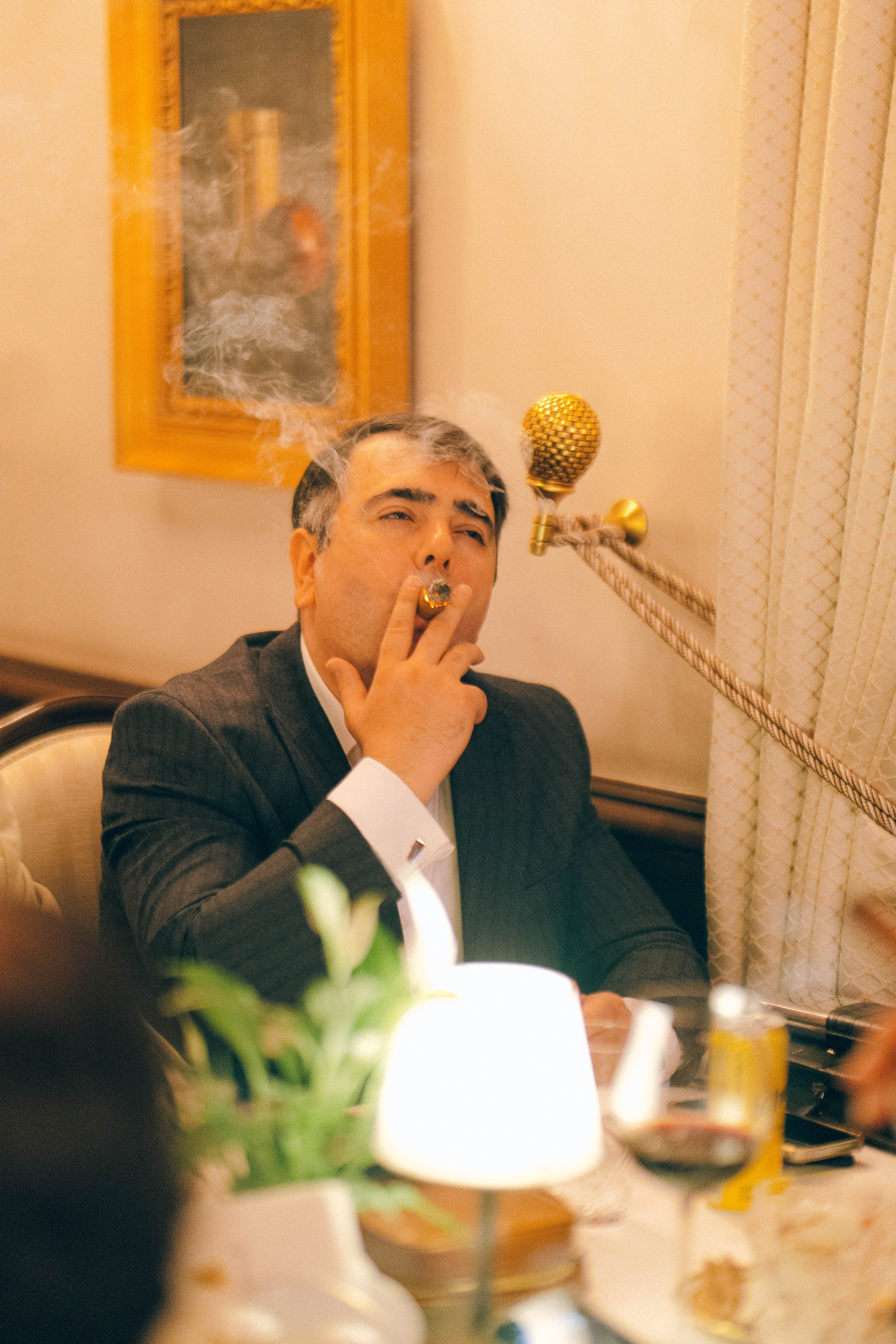 CIGAR CLUB. Wedding&Event photographer Ismail Rzayev in Baku