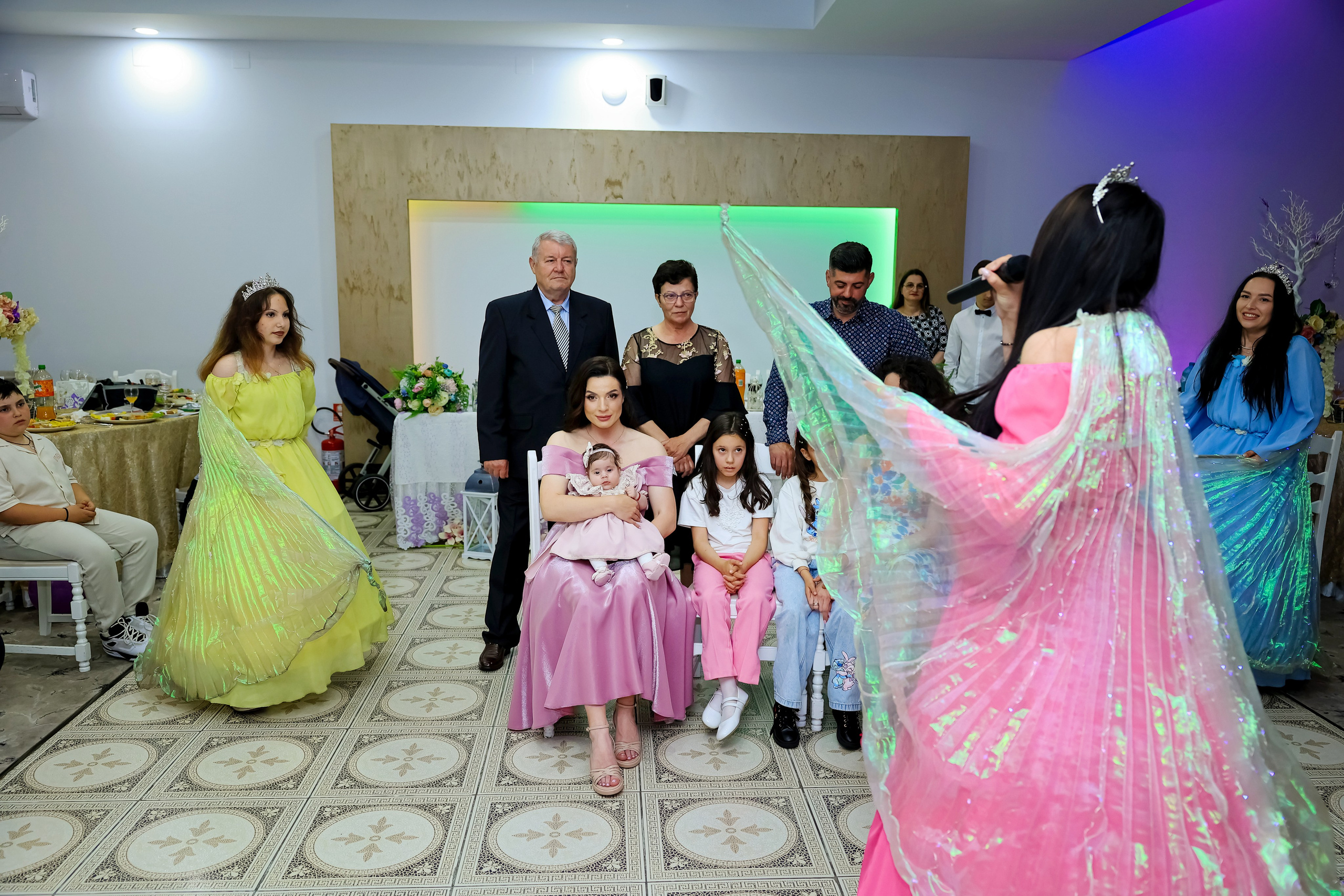 Iris Stefania. Moments By Gub