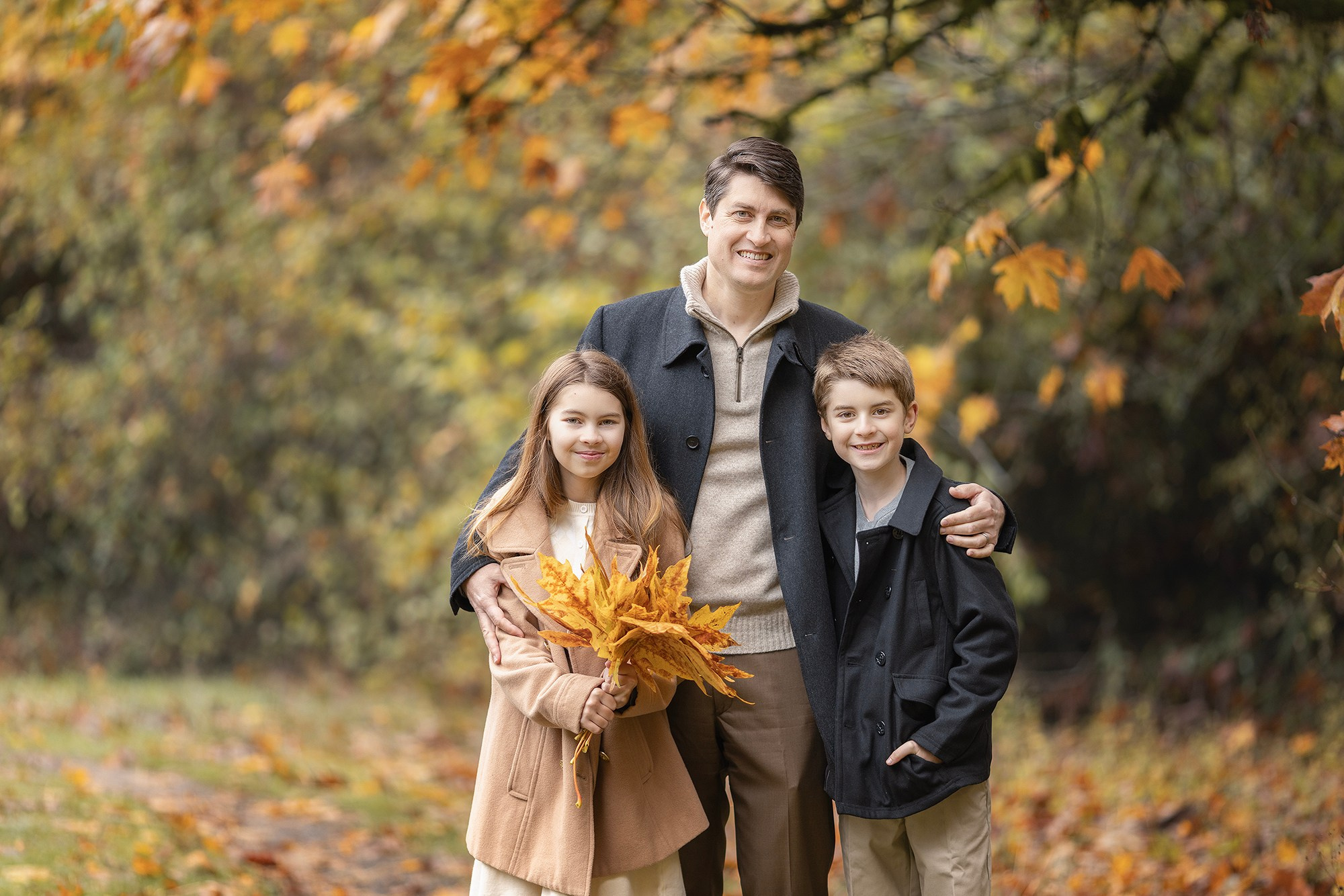 Lake Oswego/OR, November 2024. Elena Baldes, family photographer