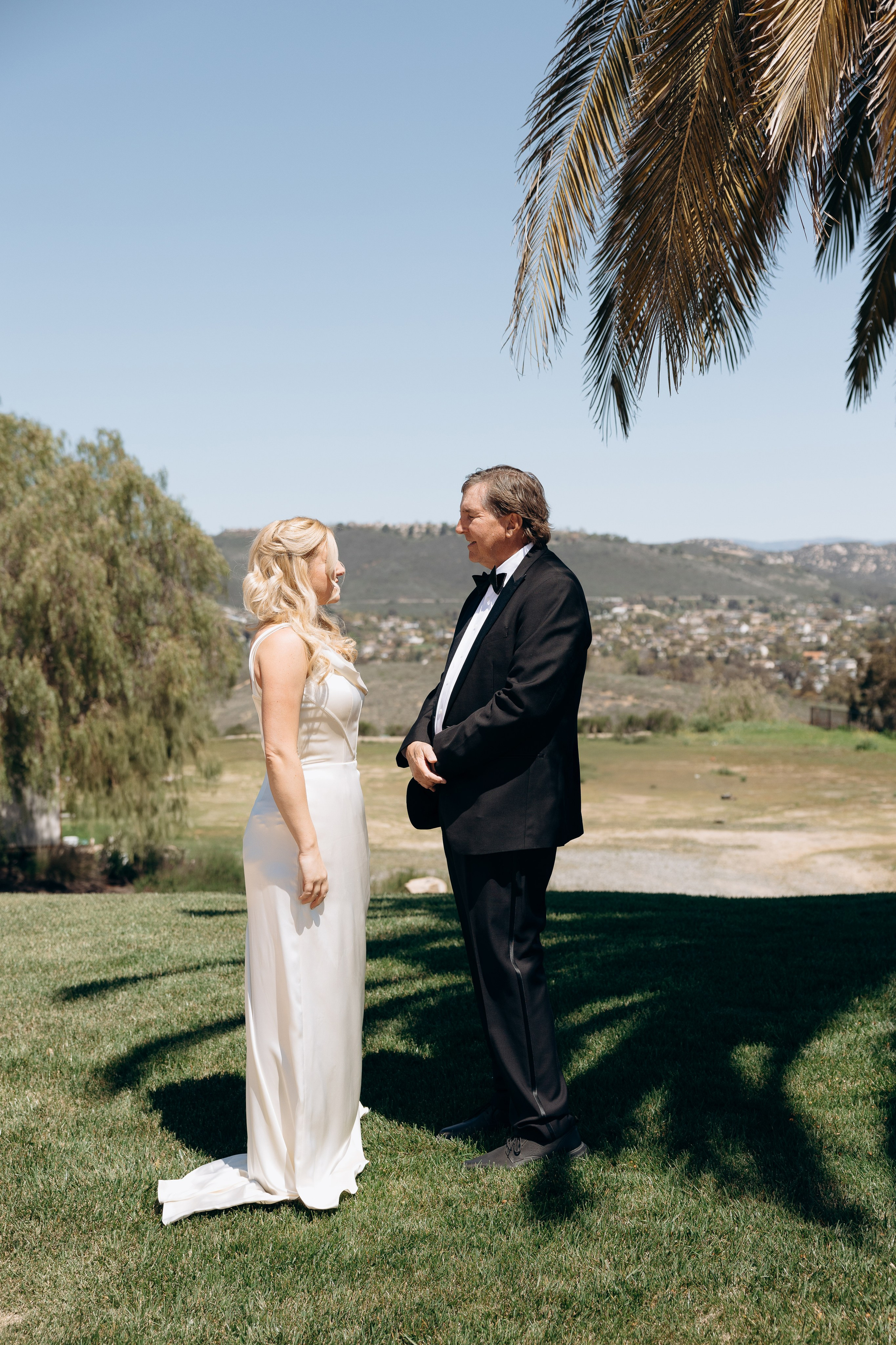 Drew and Haley. Wedding and family photographer San Diego
