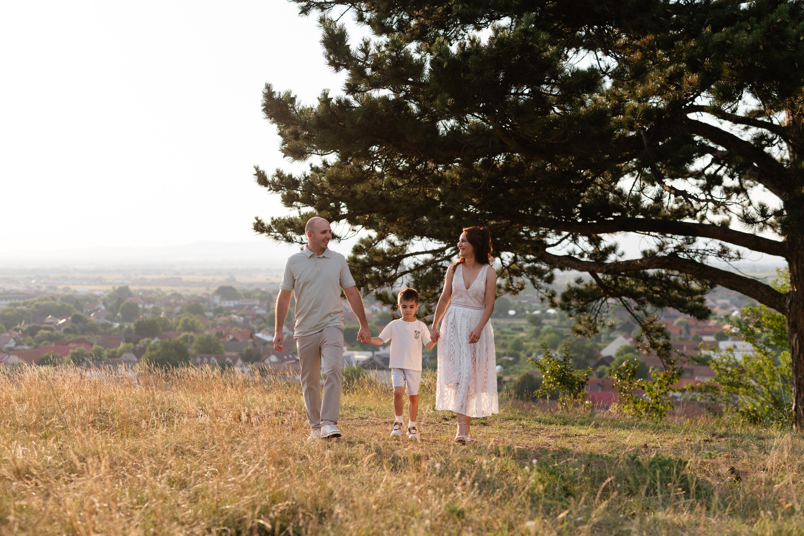 Claudia, Ionut & Cezar — Family. Main