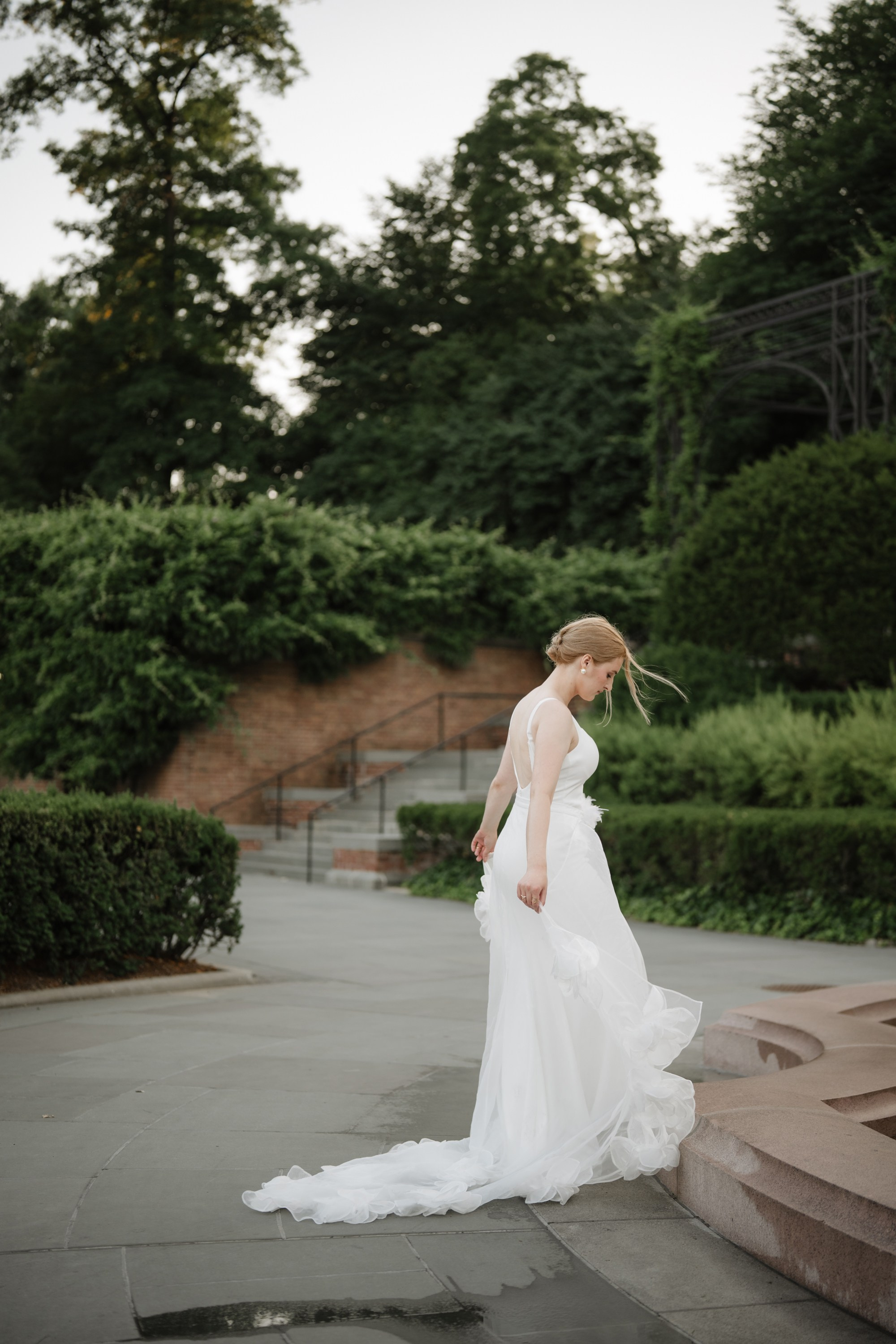 Natalie as a Runaway bride. Portrait and wedding photographer in New York