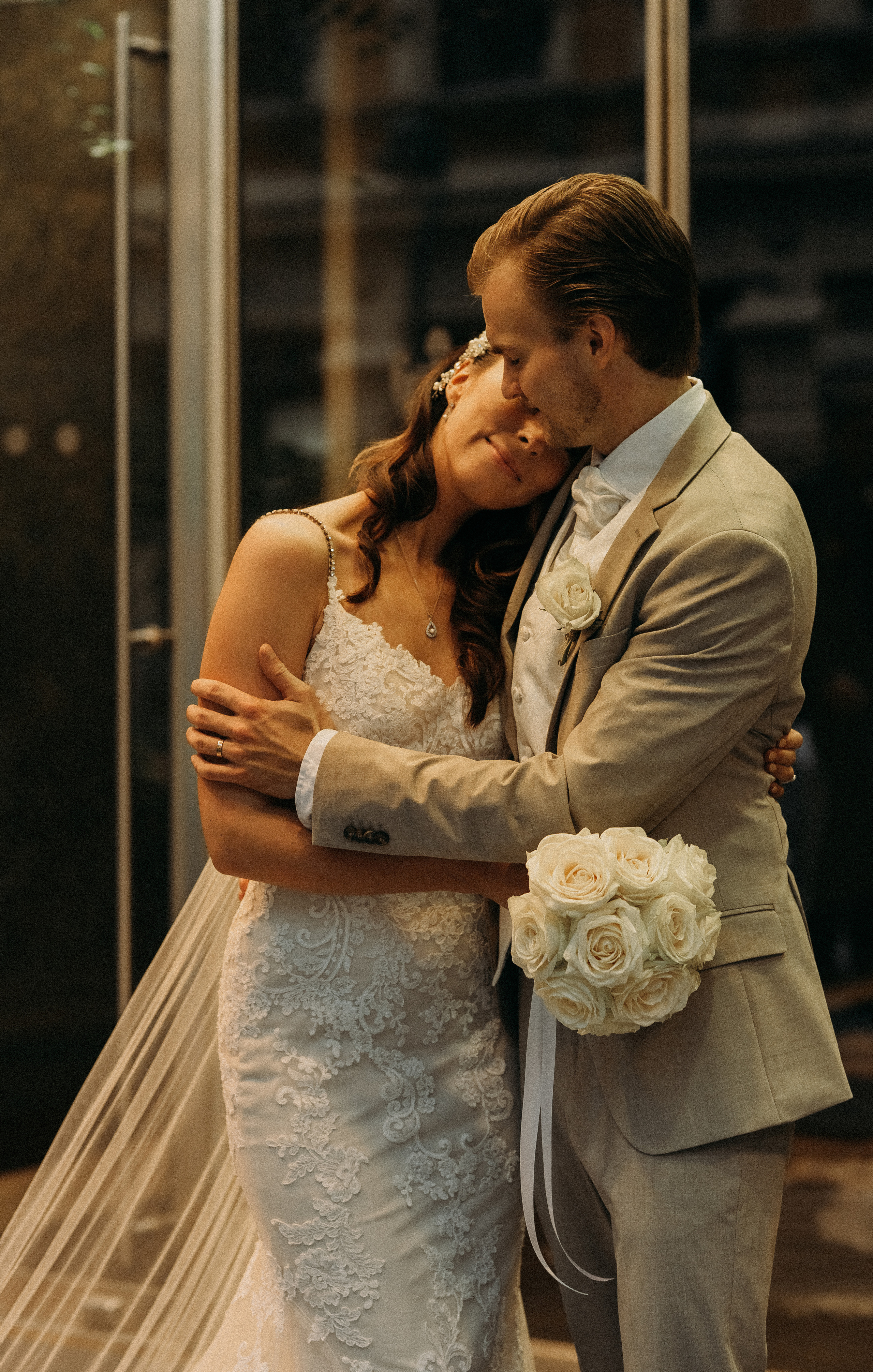 Häät, parikuvaus, potretti, hääkuvaus. Wedding and potrait photographer in Helsinki Vickan O