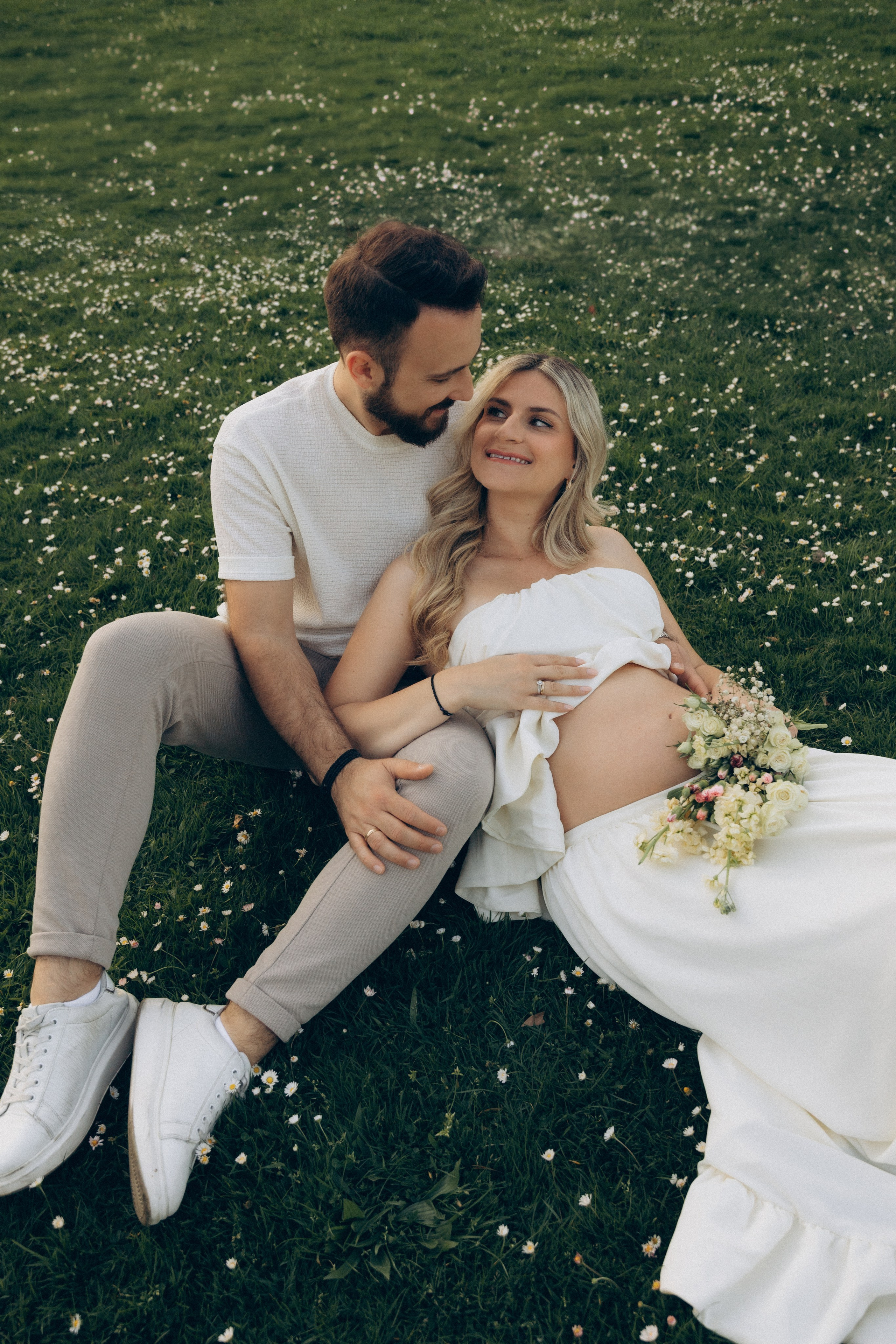 Babybauch. Photographer Düsseldorf, Cologne, NRW — Kristina Braudo