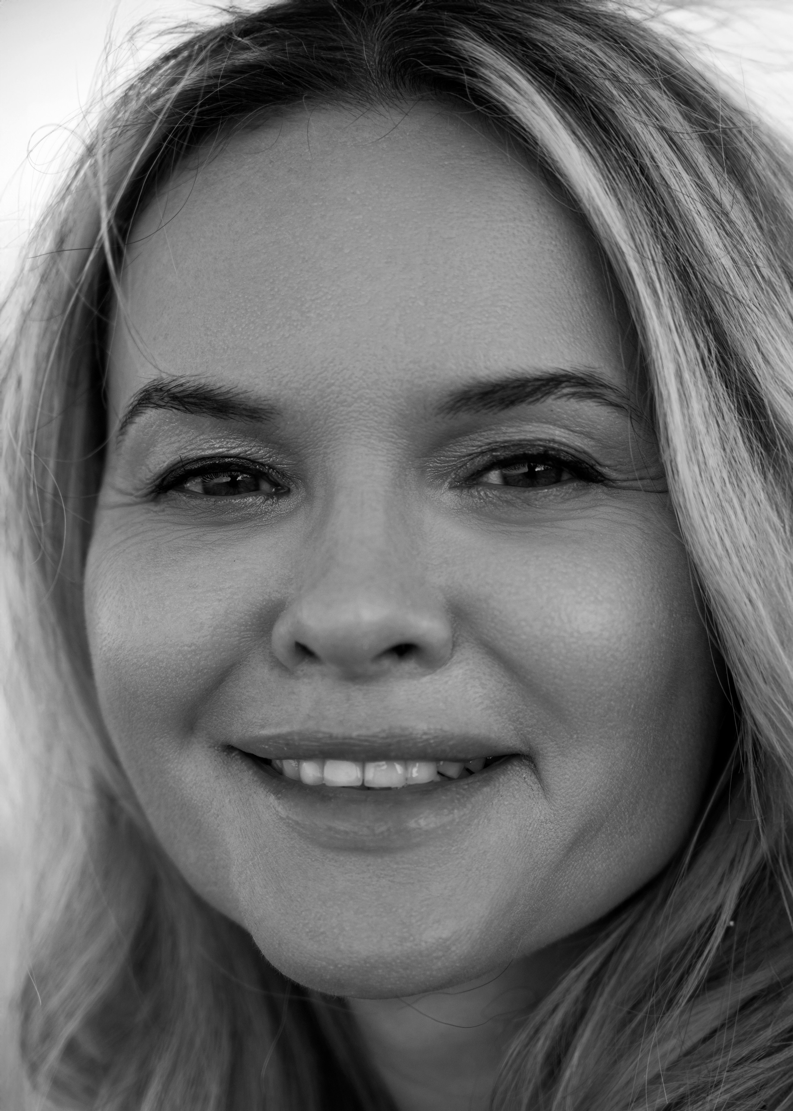 Oksana, 44. Katerina Royter — Photographer for Women 40+