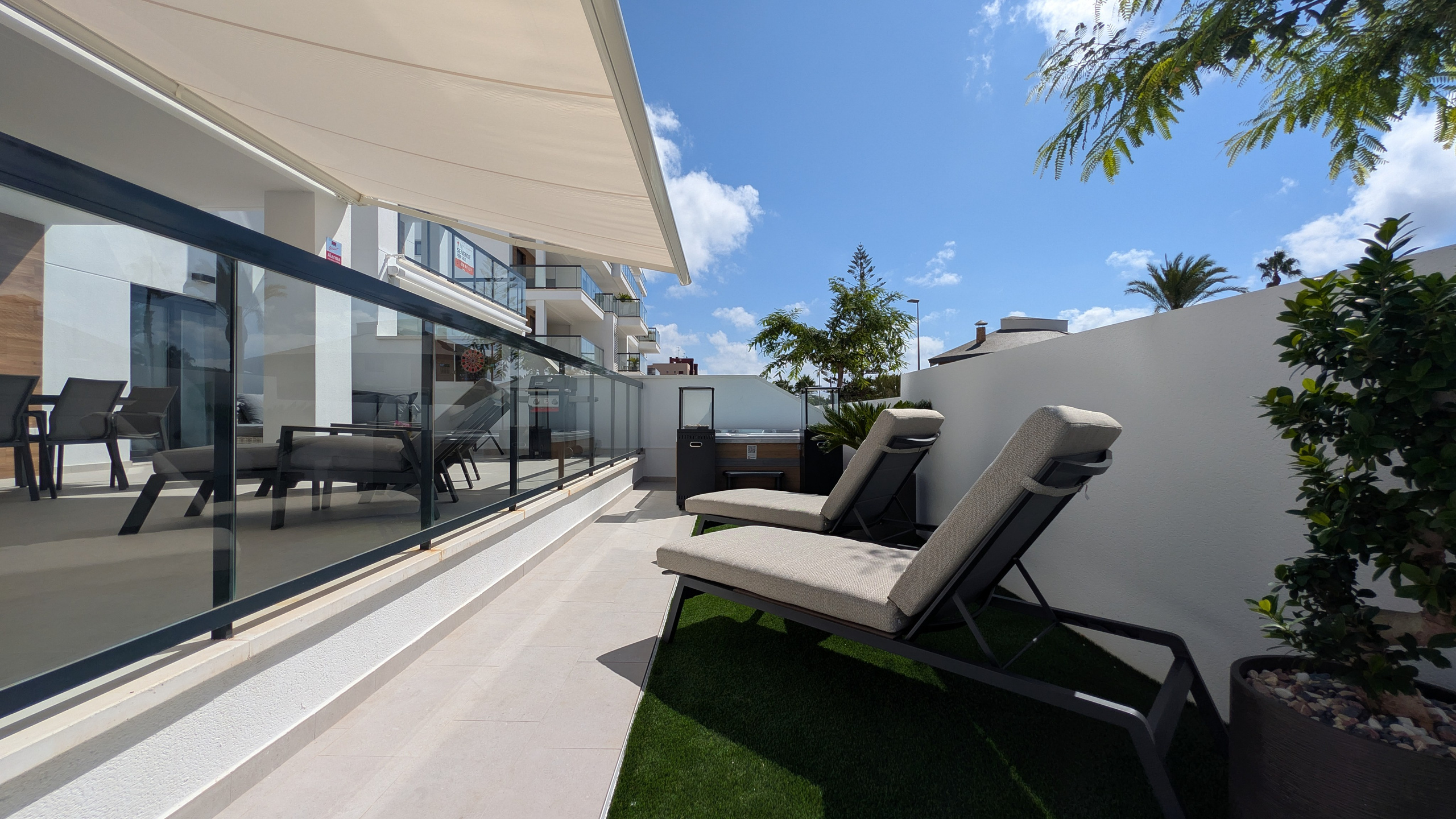 PLATINUM. Baby Beast