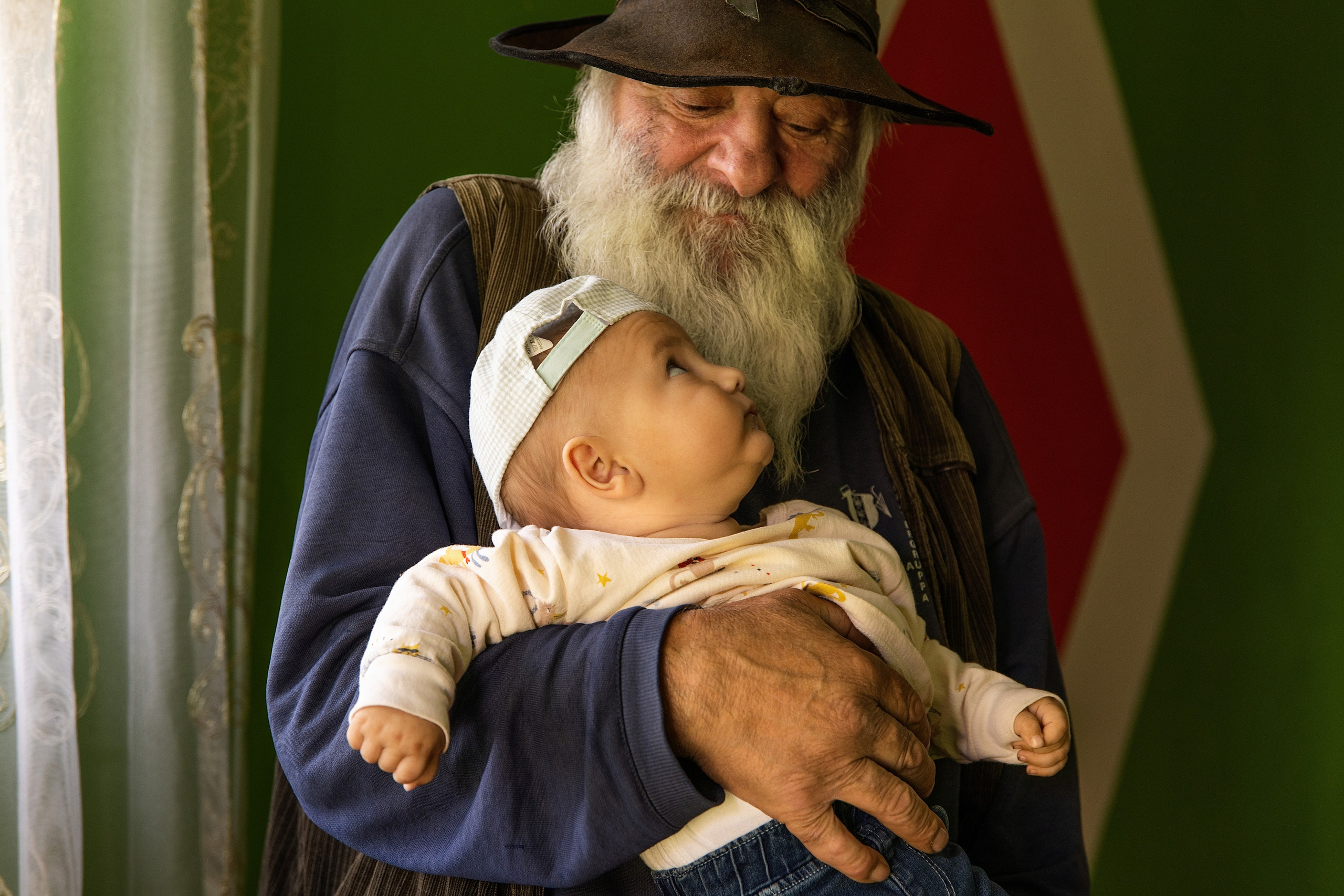 Între două lumi - între origine și influență. Fotograf Mariana Roth