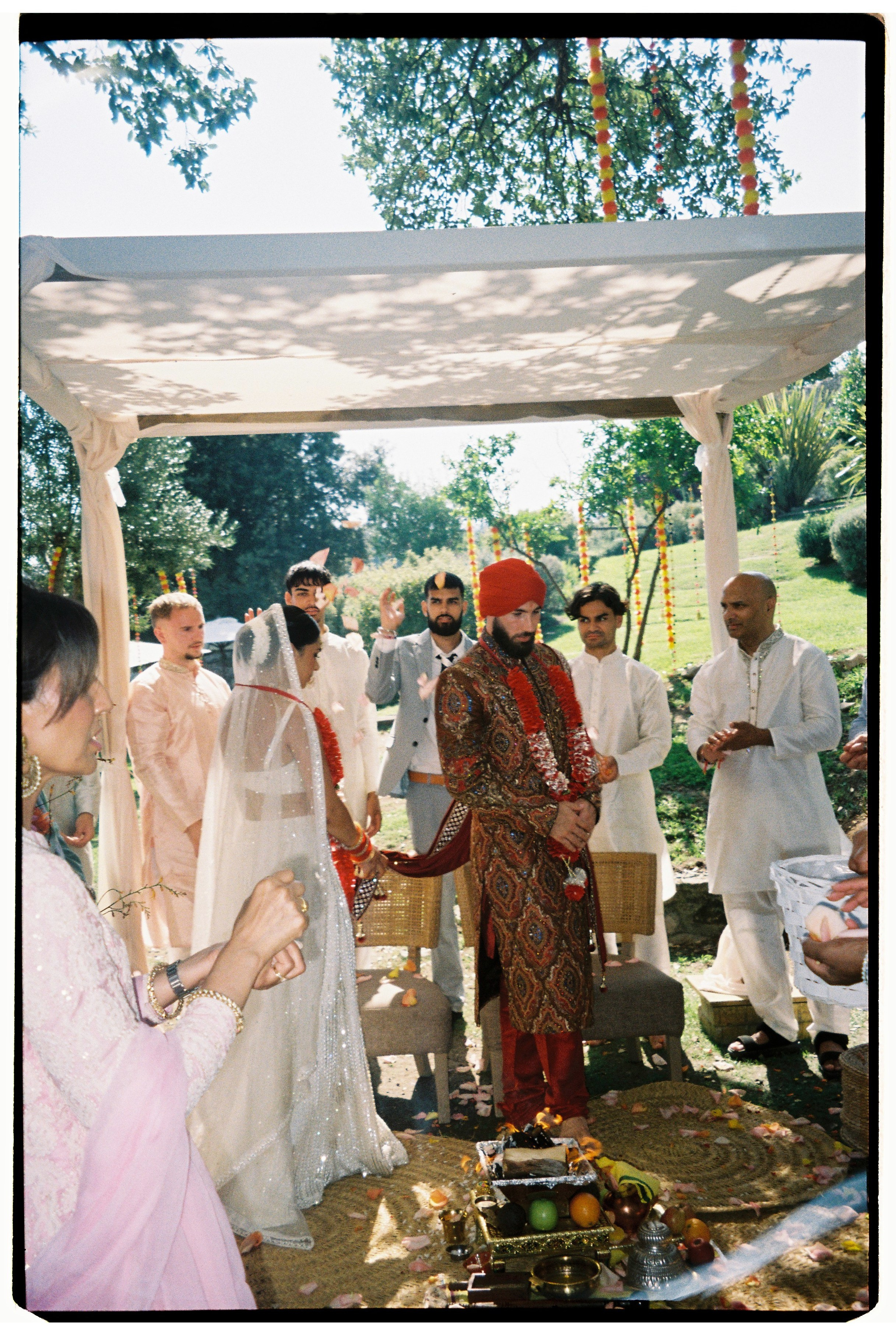 Patrik & Naomi. Monestir Sant Salvi. Paola wedding photographer / videographer in Barcelona