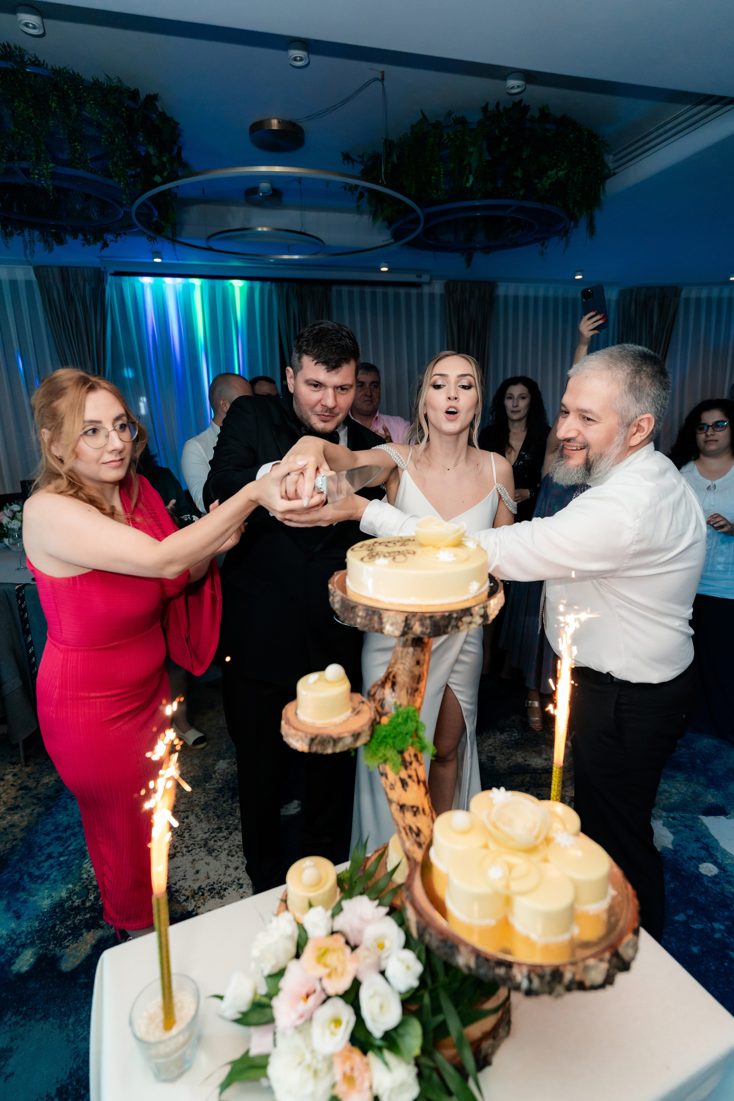 Madisson & Alex. Destination Wedding Photographer Alex Pasarelu