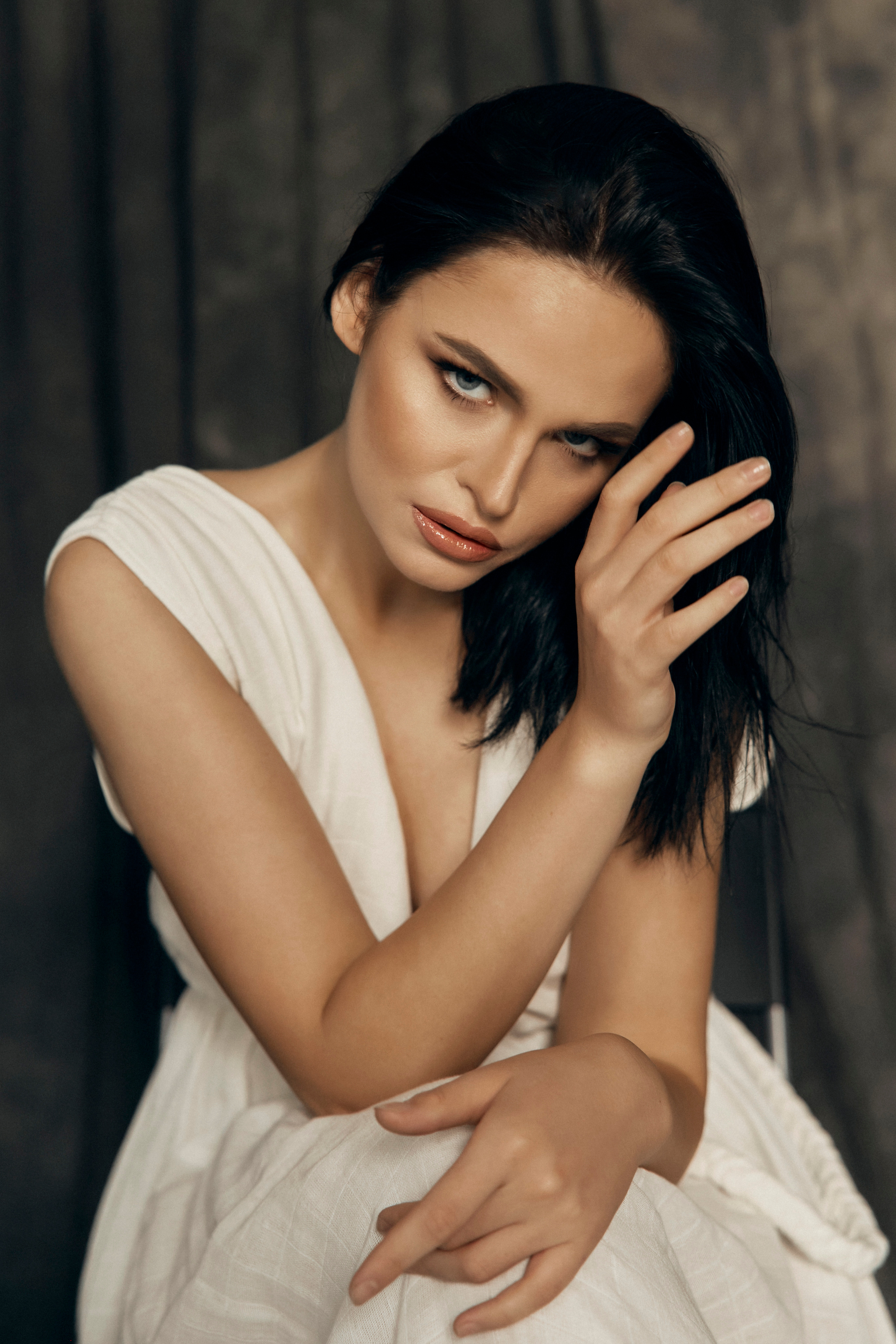 STUDIO EXPERIENCE. Female Photographer in Dubai