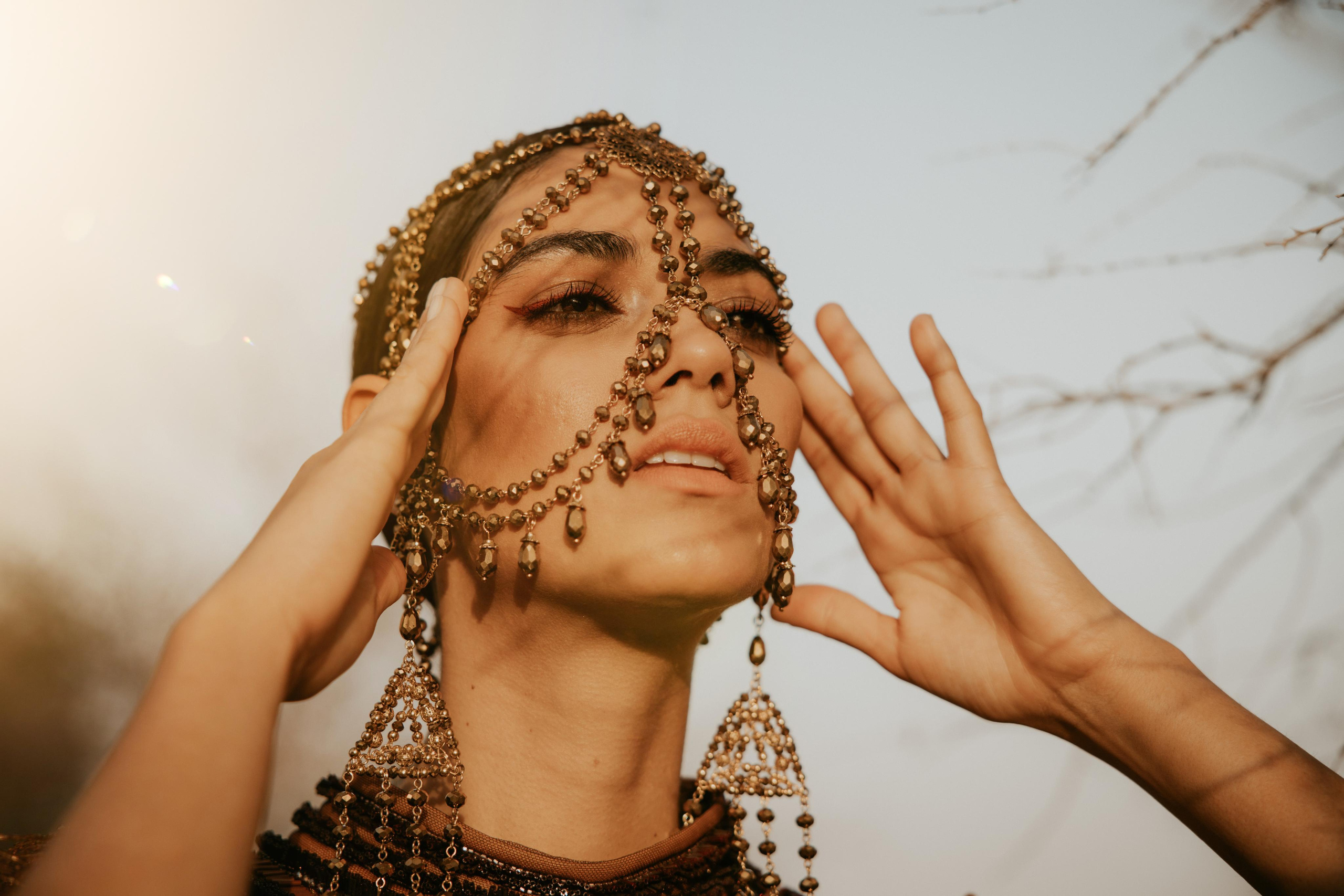 FASHION CAMPAIGN LEYLA&LEYLA. Female Photographer in Dubai