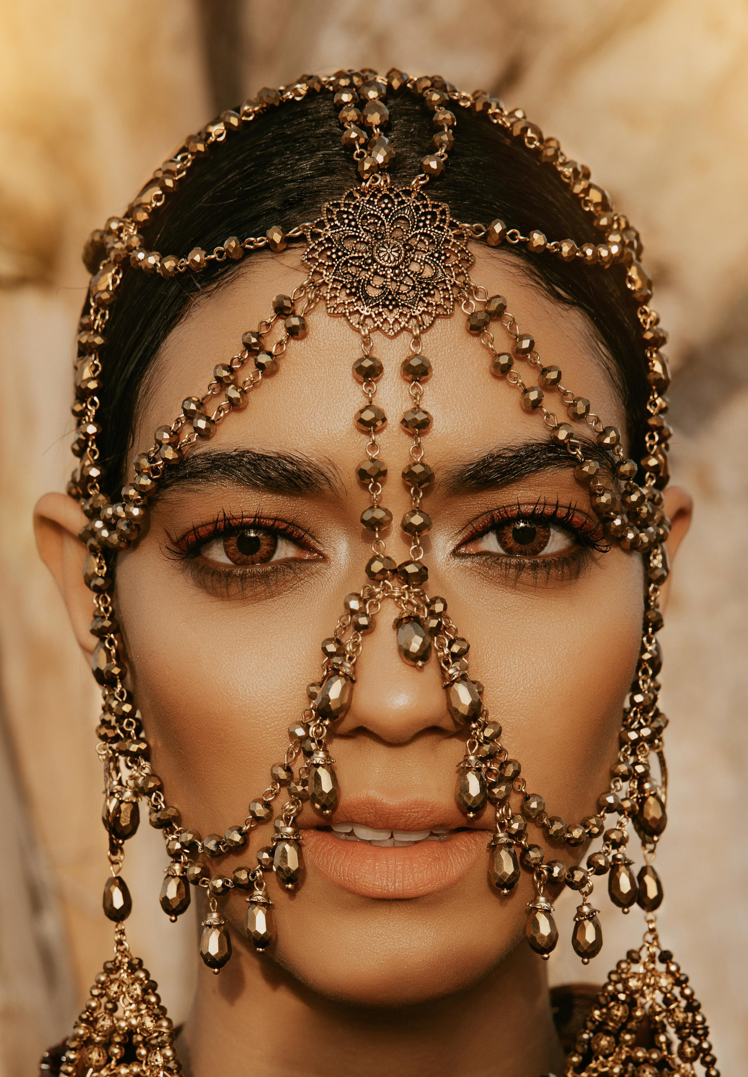 FASHION CAMPAIGN LEYLA&LEYLA. Female Photographer in Dubai