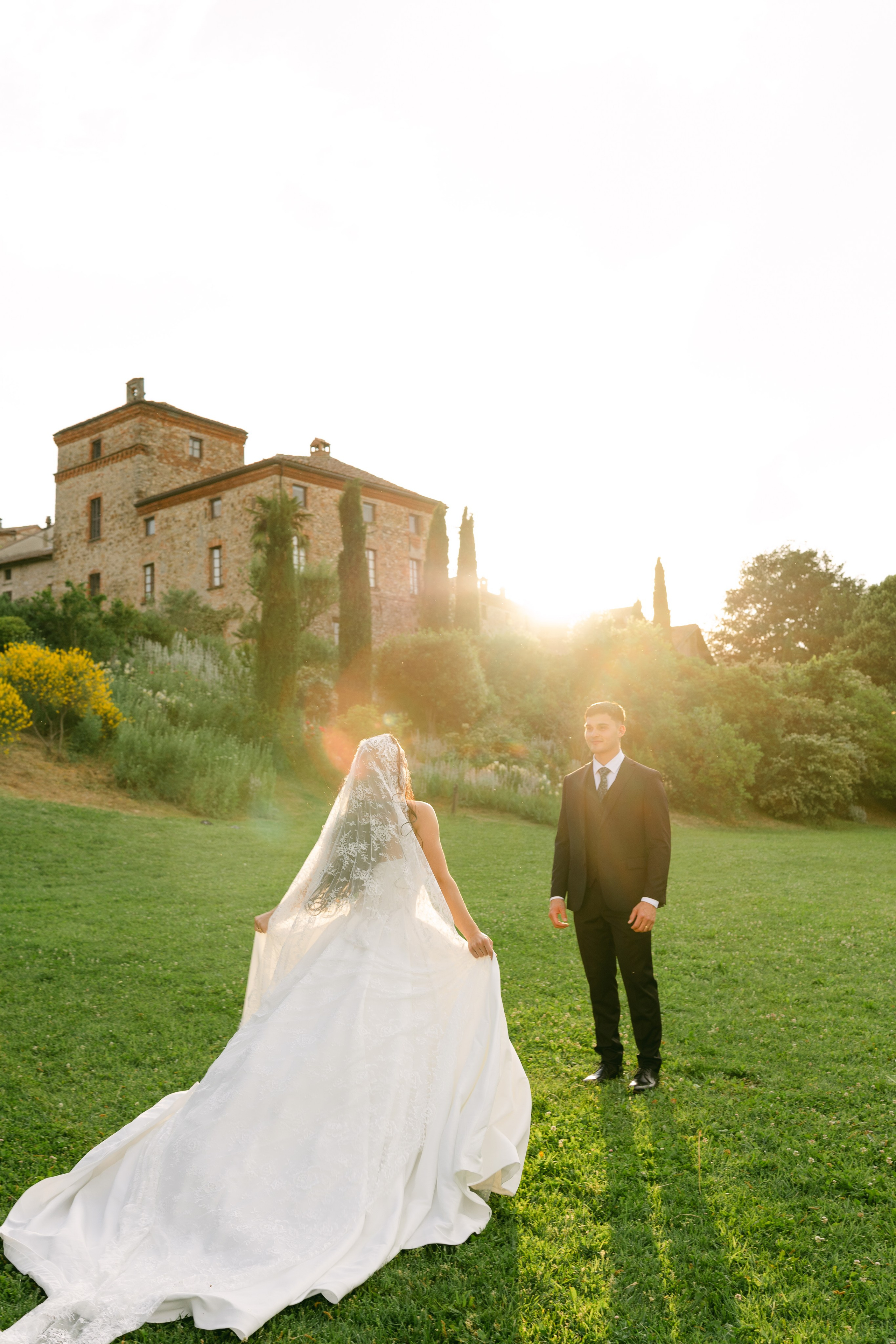 Sara Luca | Digital+Film wedding Photographer | Italy and Europe