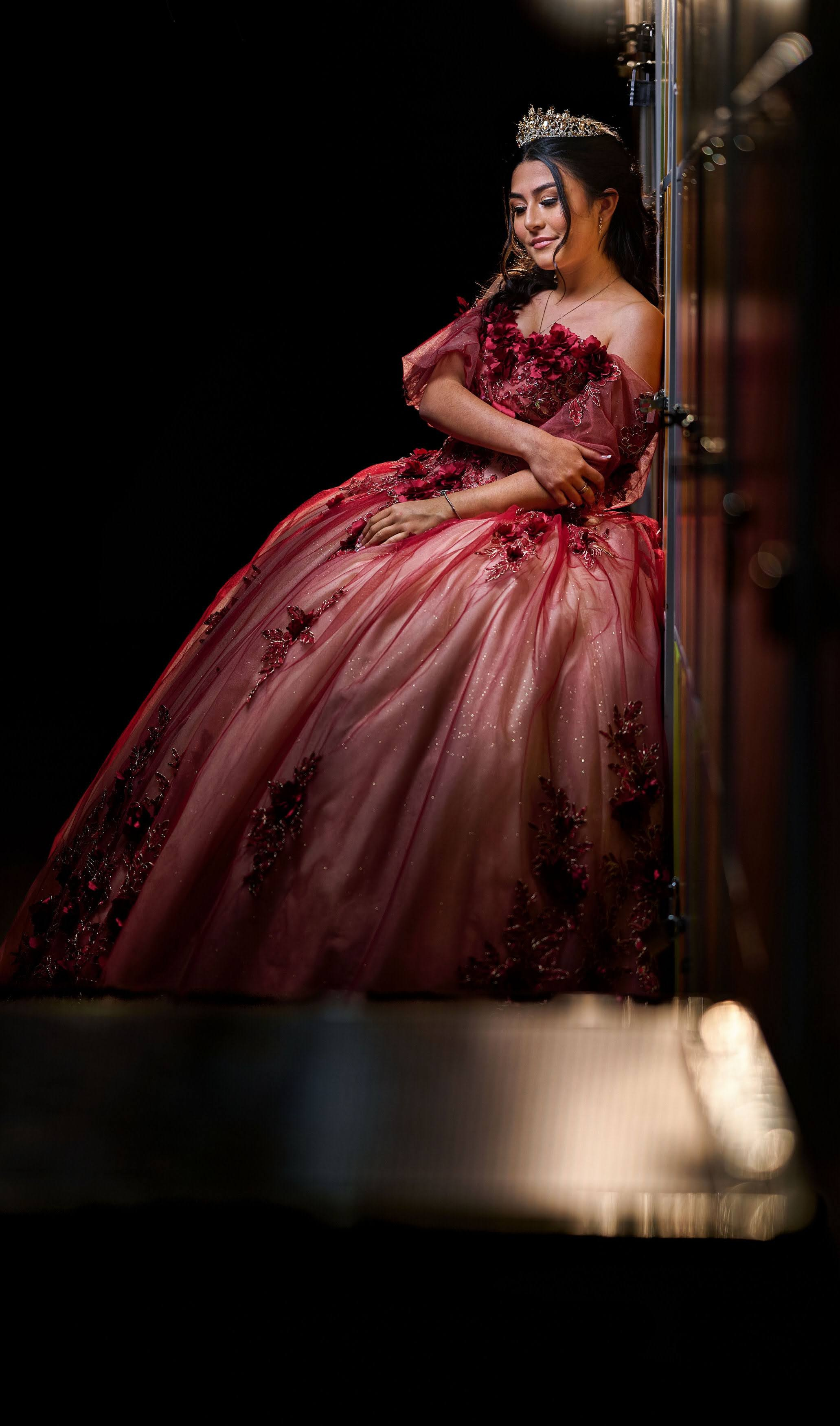 Mis 15 | Sesiones de Fotografía Modernas. Wedding Photography & Videography by ZZ Hendrick | Capturing Your Love Story in Colombia & USA