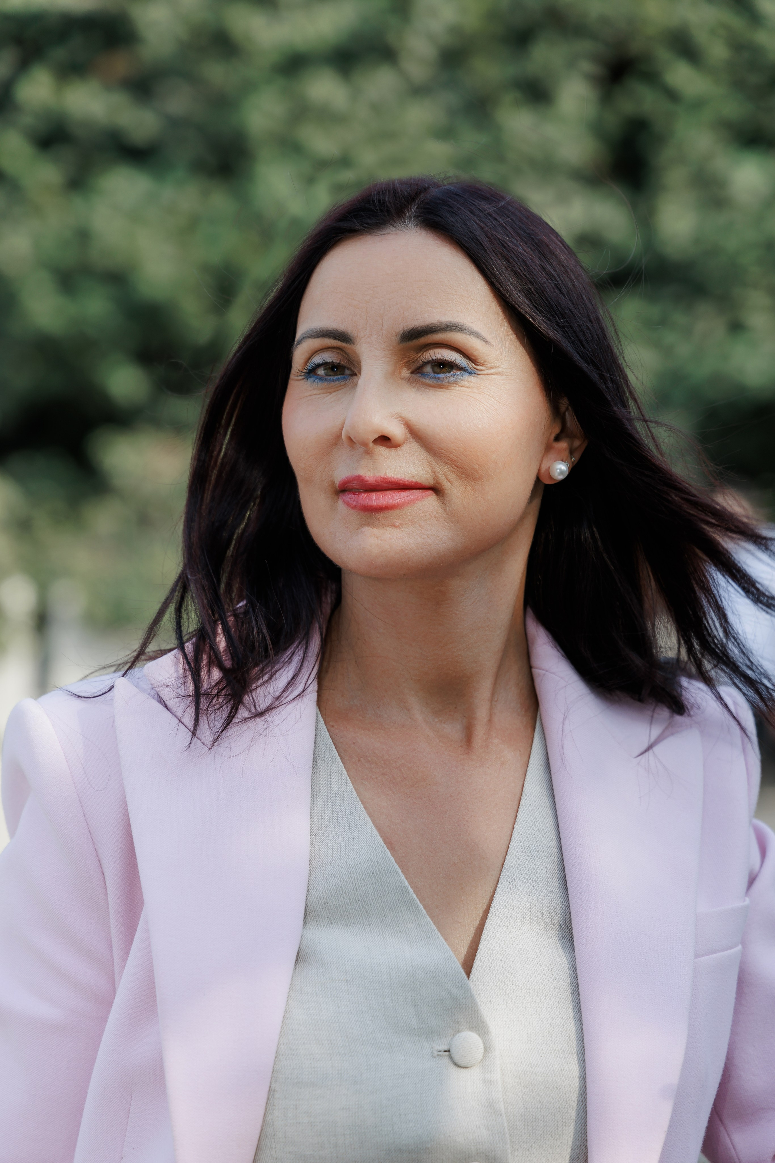 Timeless Elegance: Solo Photoshoot at Palais Royal. Photographe à Paris