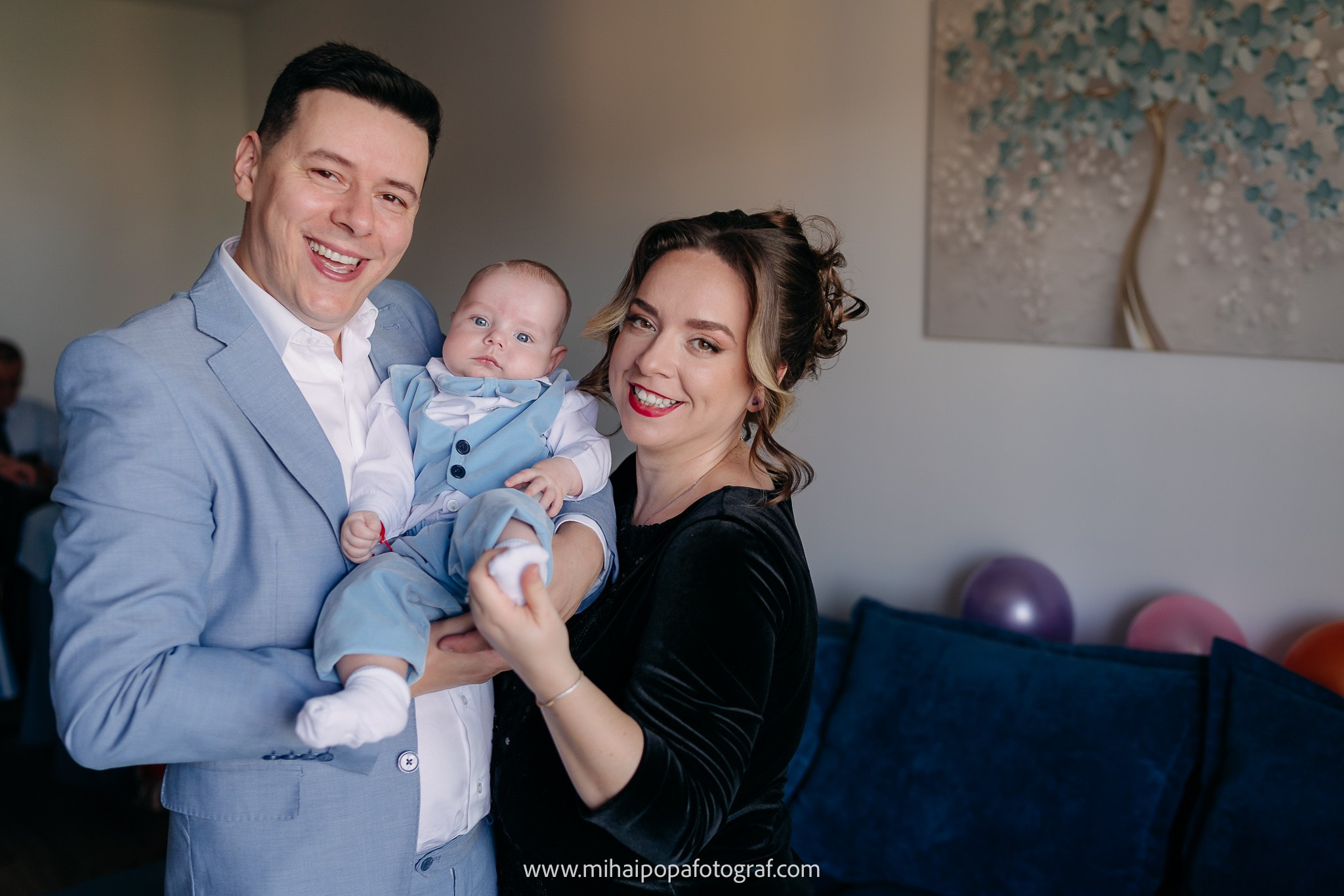 Fotograf de botez în Bucuresti| Mihai Popa Fotograf. Fotograf Nuntă & Botez București - Mihai Popa | Dincolo de oameni, imortalizez emoții!