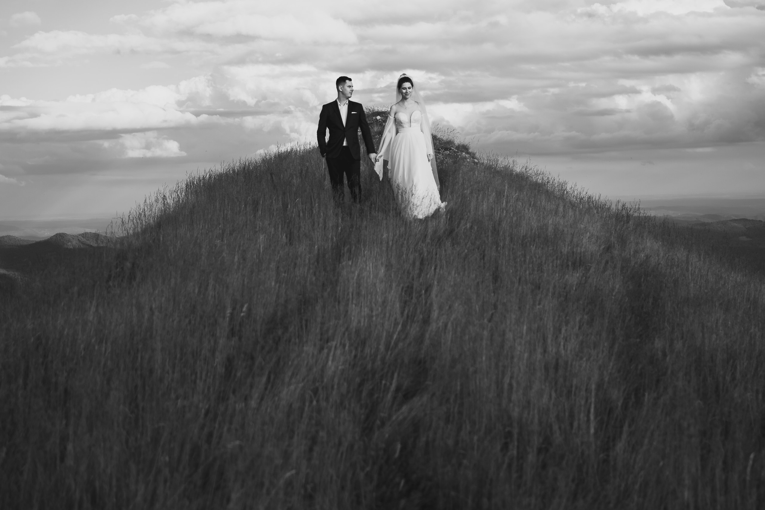 Trash the dress — Lorena&Adi  - Mihai Popa. Mihai Popa |Wedding Photographer | Worldwide | Bucharest