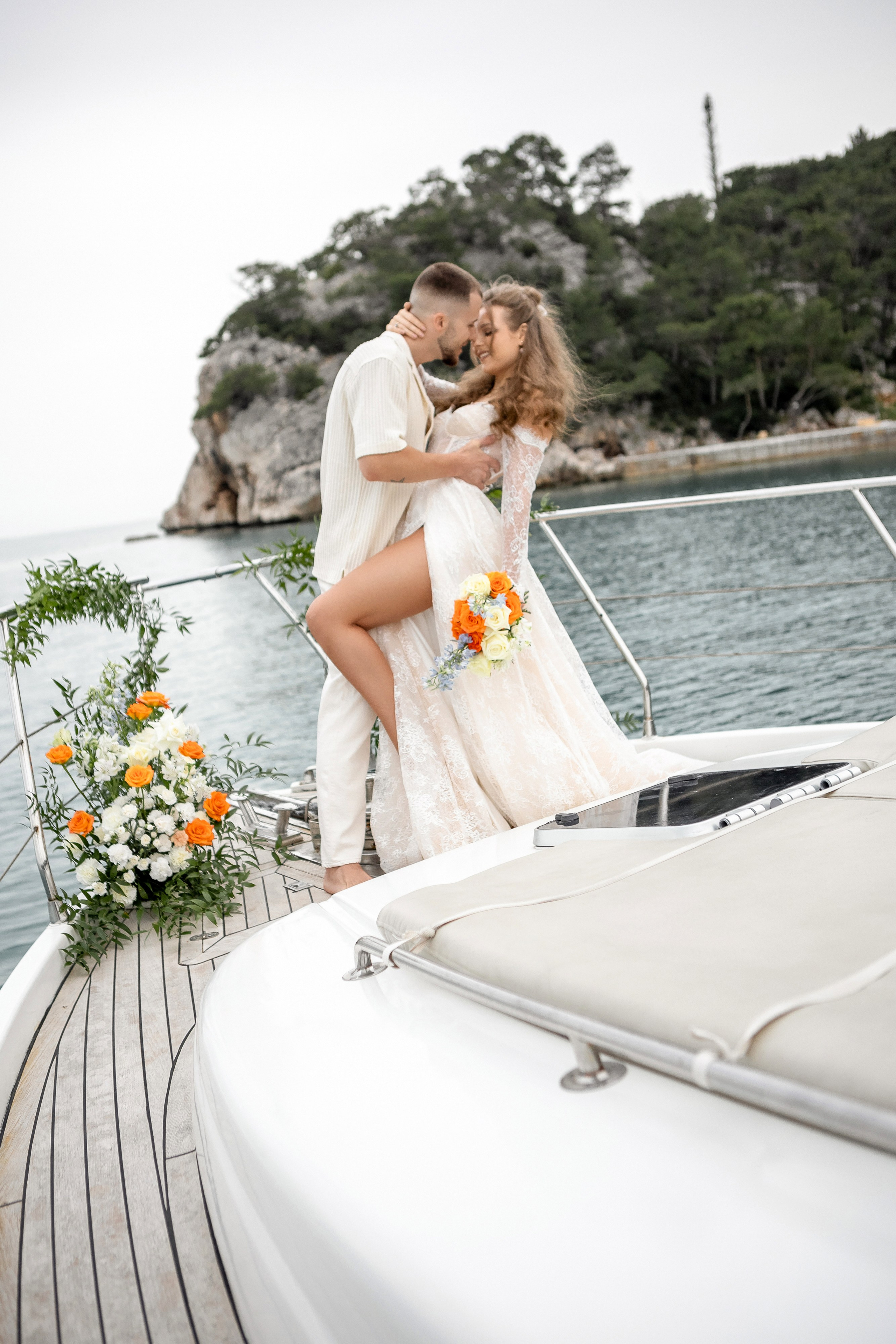 Свадьба на яхте. Фотограф в Анталии, Кемере и Белеке