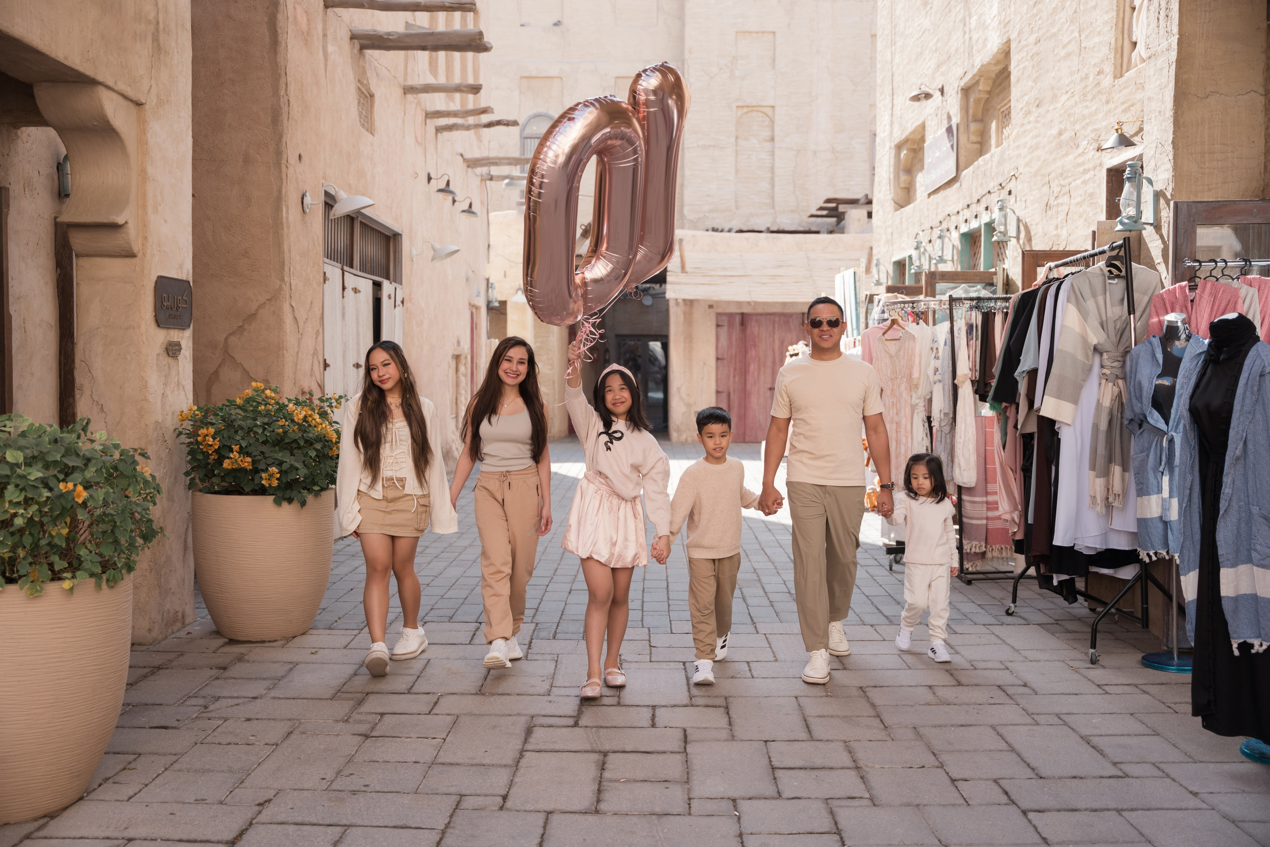 Happy 10 years in Old Town. Angela Iakovleva — Family Photographer in Dubai