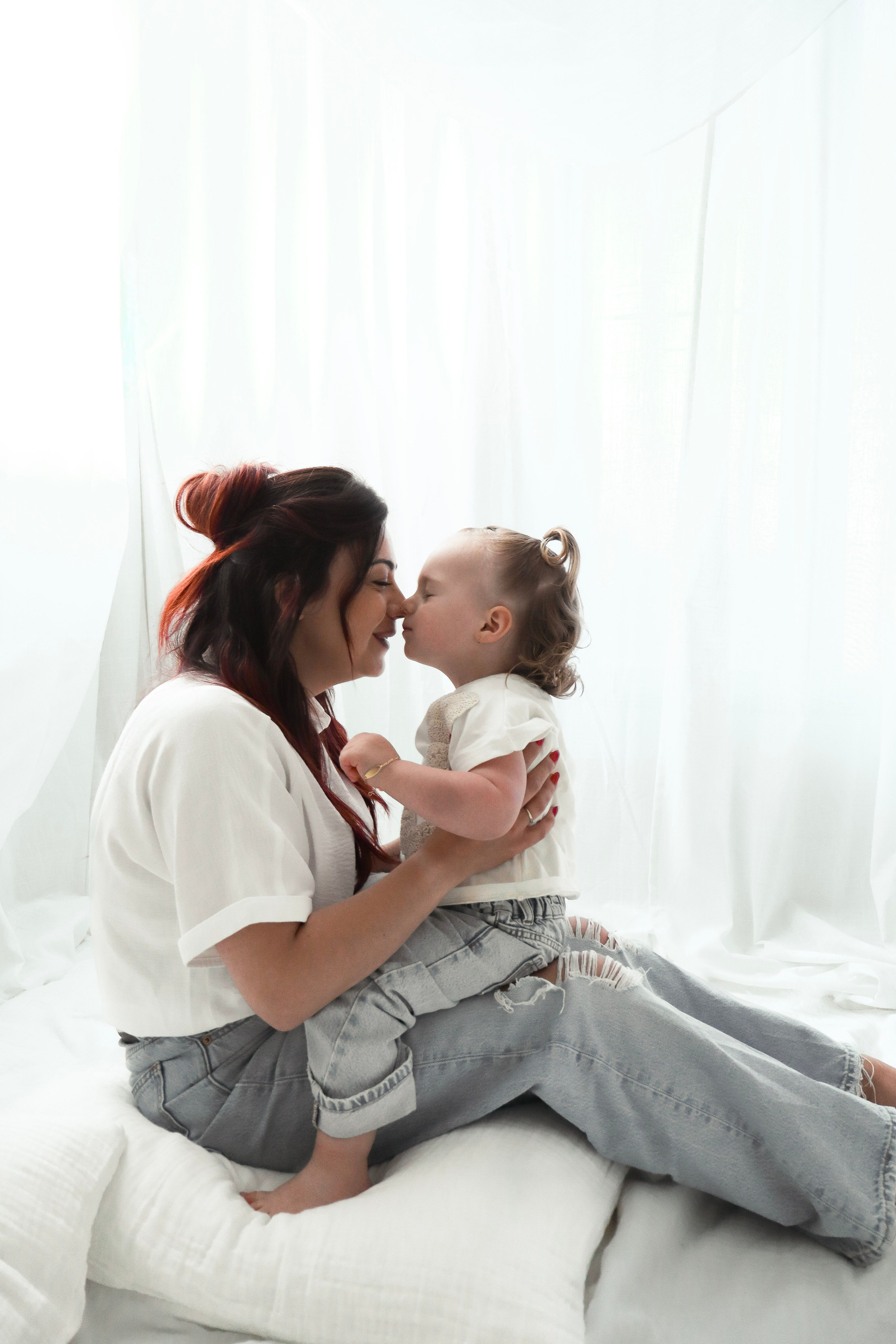 Mommy & mee fotoshoot. Zwangerschapsfotografie, newborn, gezinnen, branding, liefde én geboortefotografie