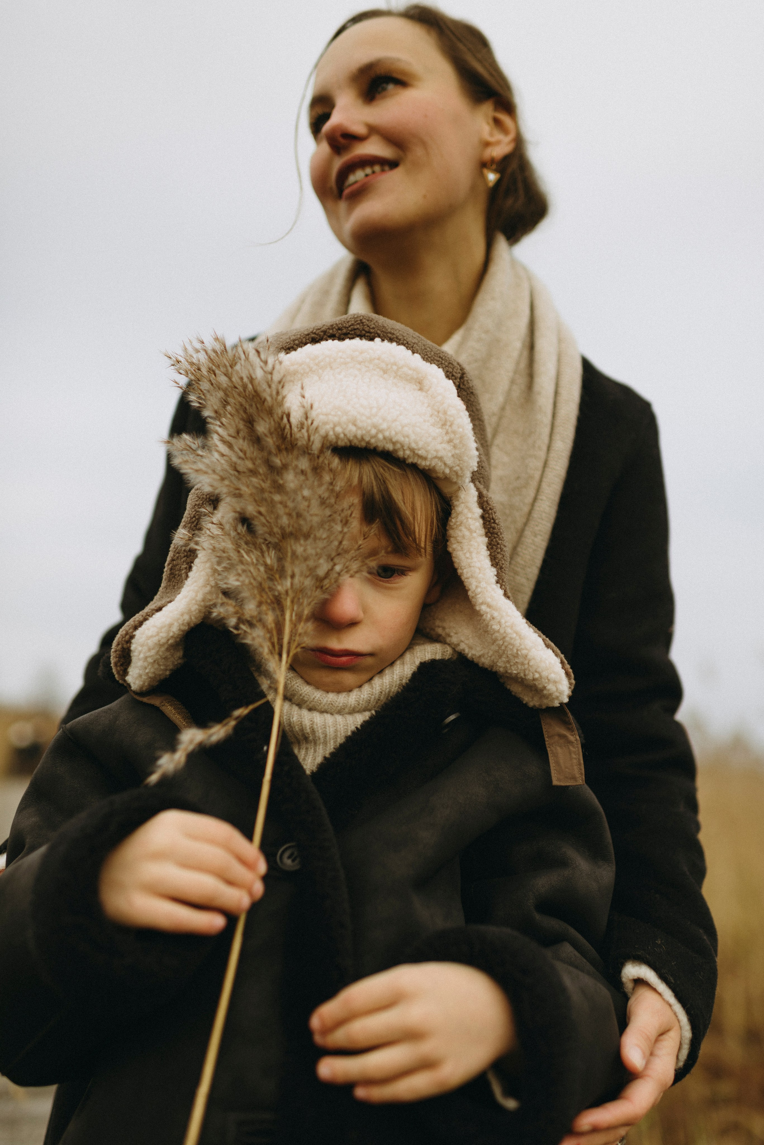 Nastya and Darian. Polina Sobol — family & documentary photographer in Bern. Outdoor & urban photo sessions for families, kids and couples
