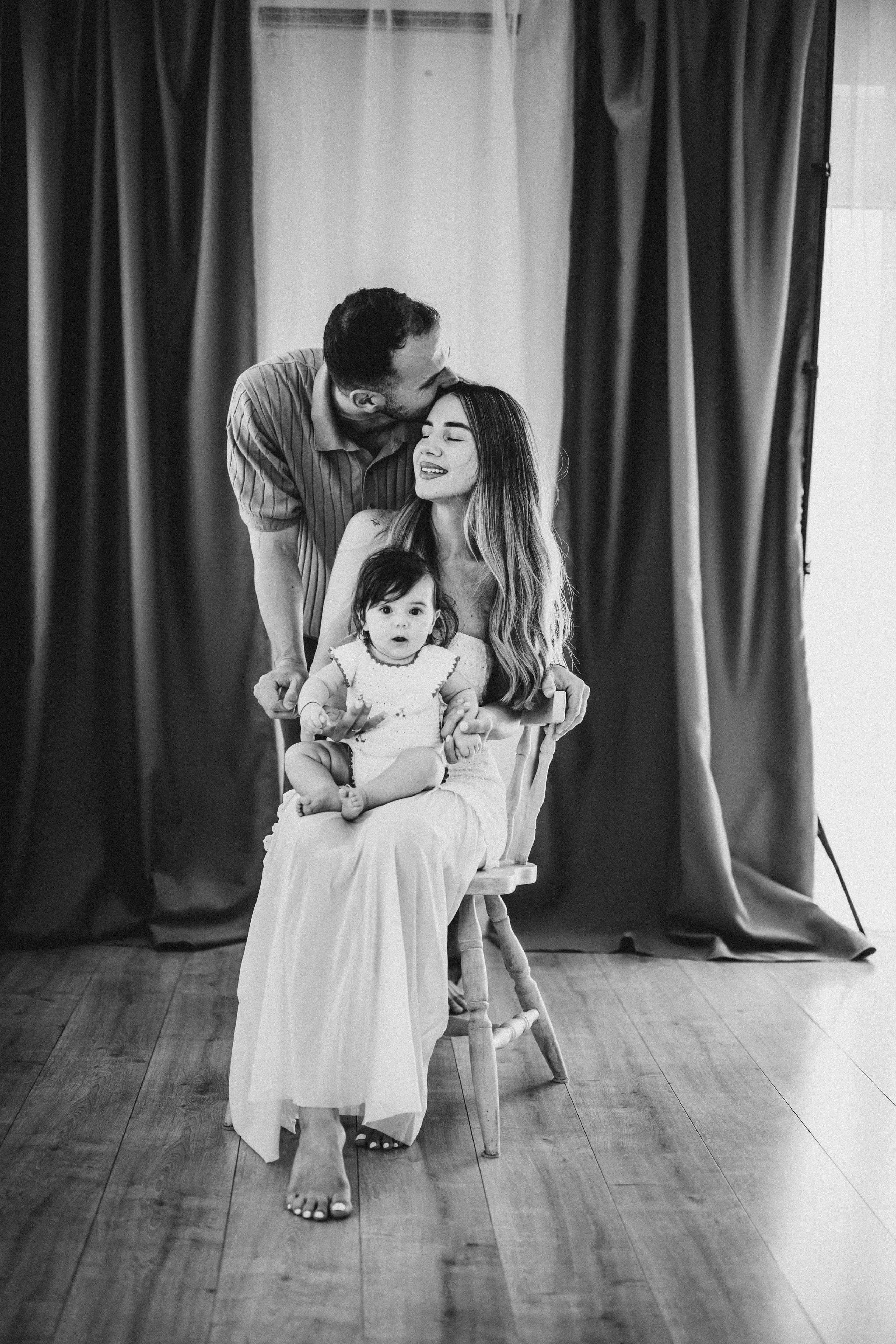 Andriana Vesna Fiona Zoe / porodicno fotografisanje. Deciji i porodicni fotograf u Beogradu Oksana Skendzic